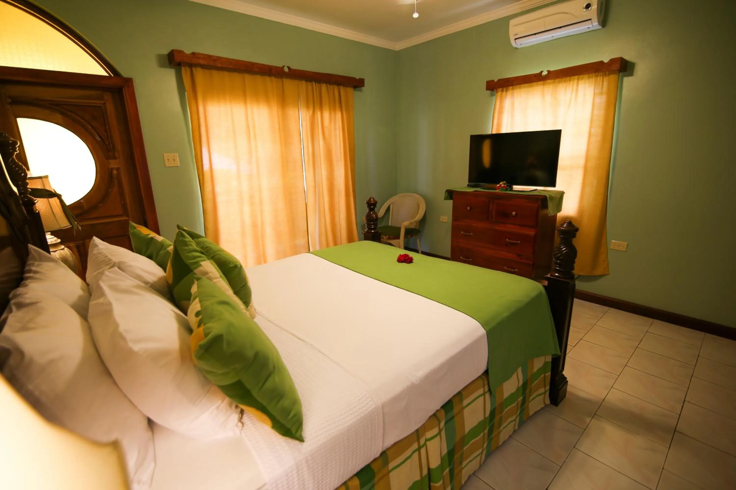 Day, Bed in Rayon Hotel