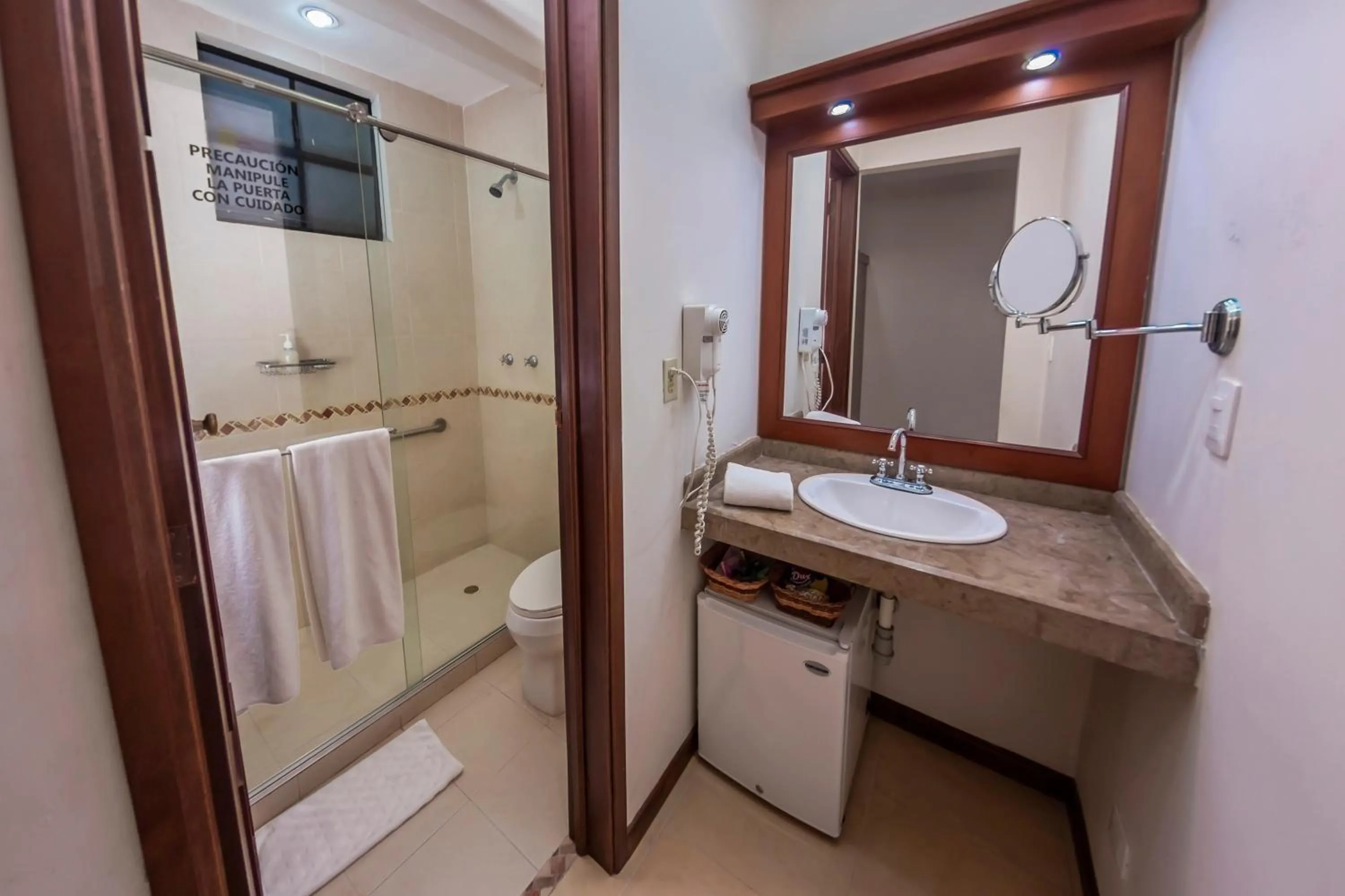 Bathroom in Hotel Guadalajara