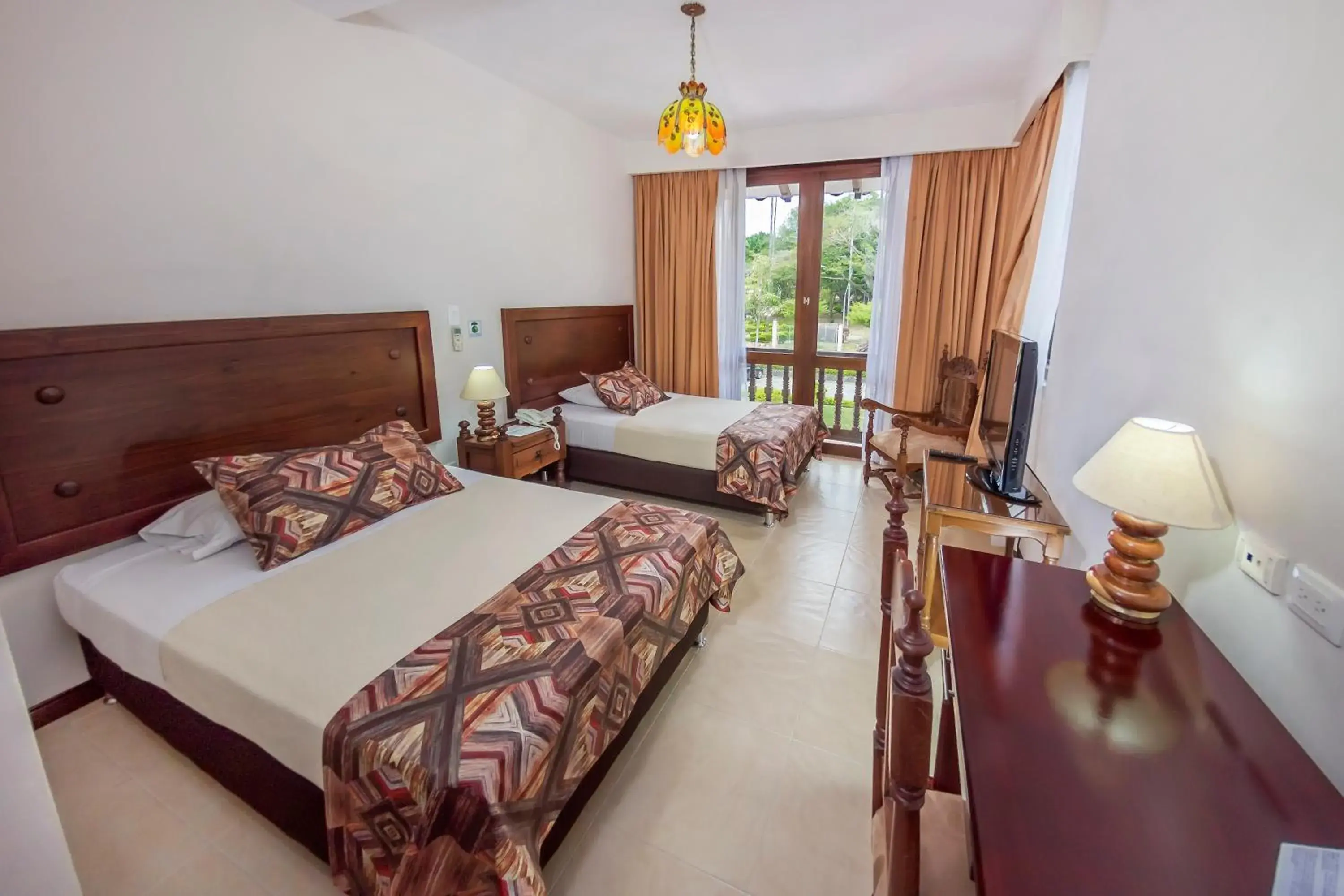 Twin Room in Hotel Guadalajara Twin Room in Hotel Guadalajara