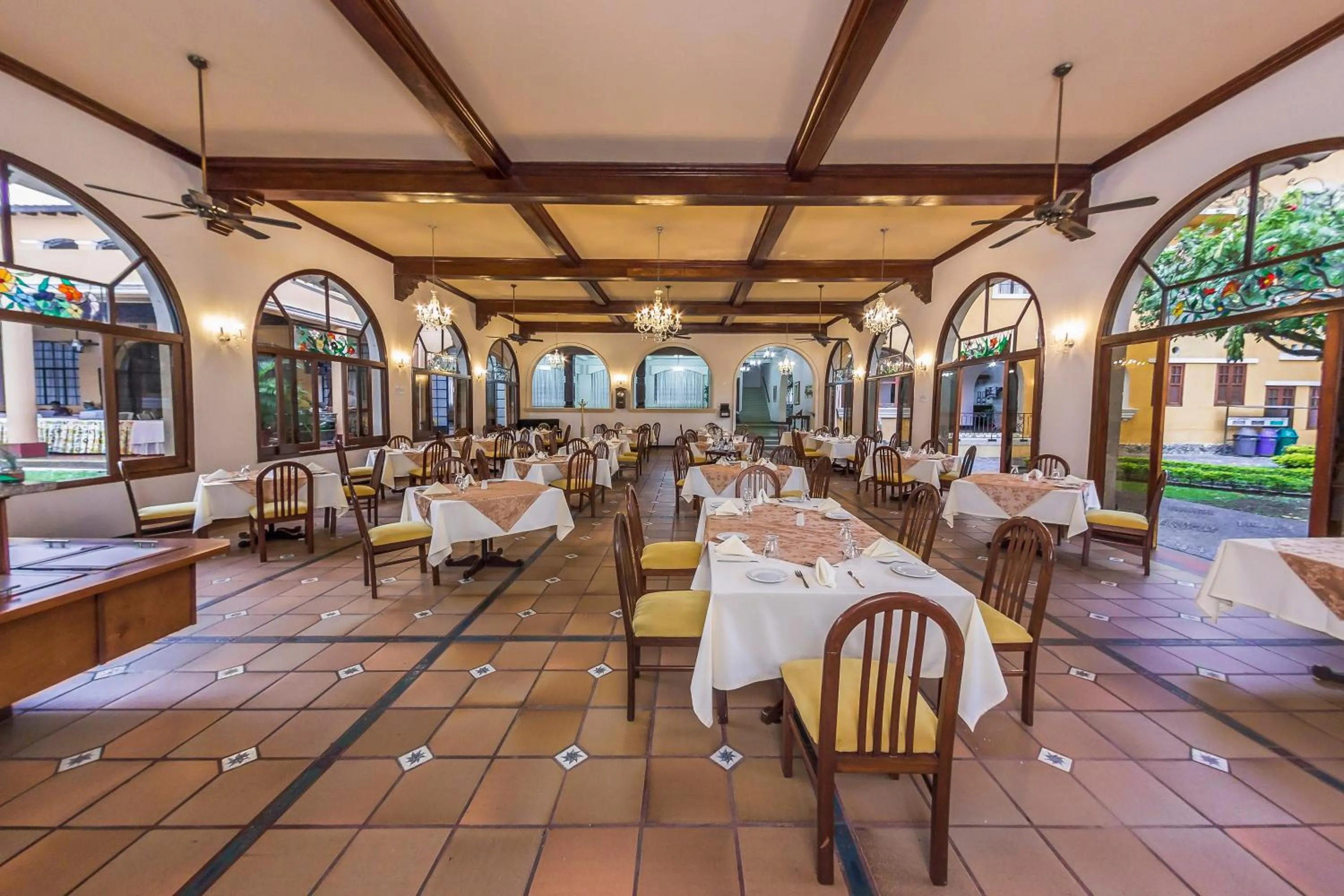 Restaurant/places to eat in Hotel Guadalajara
