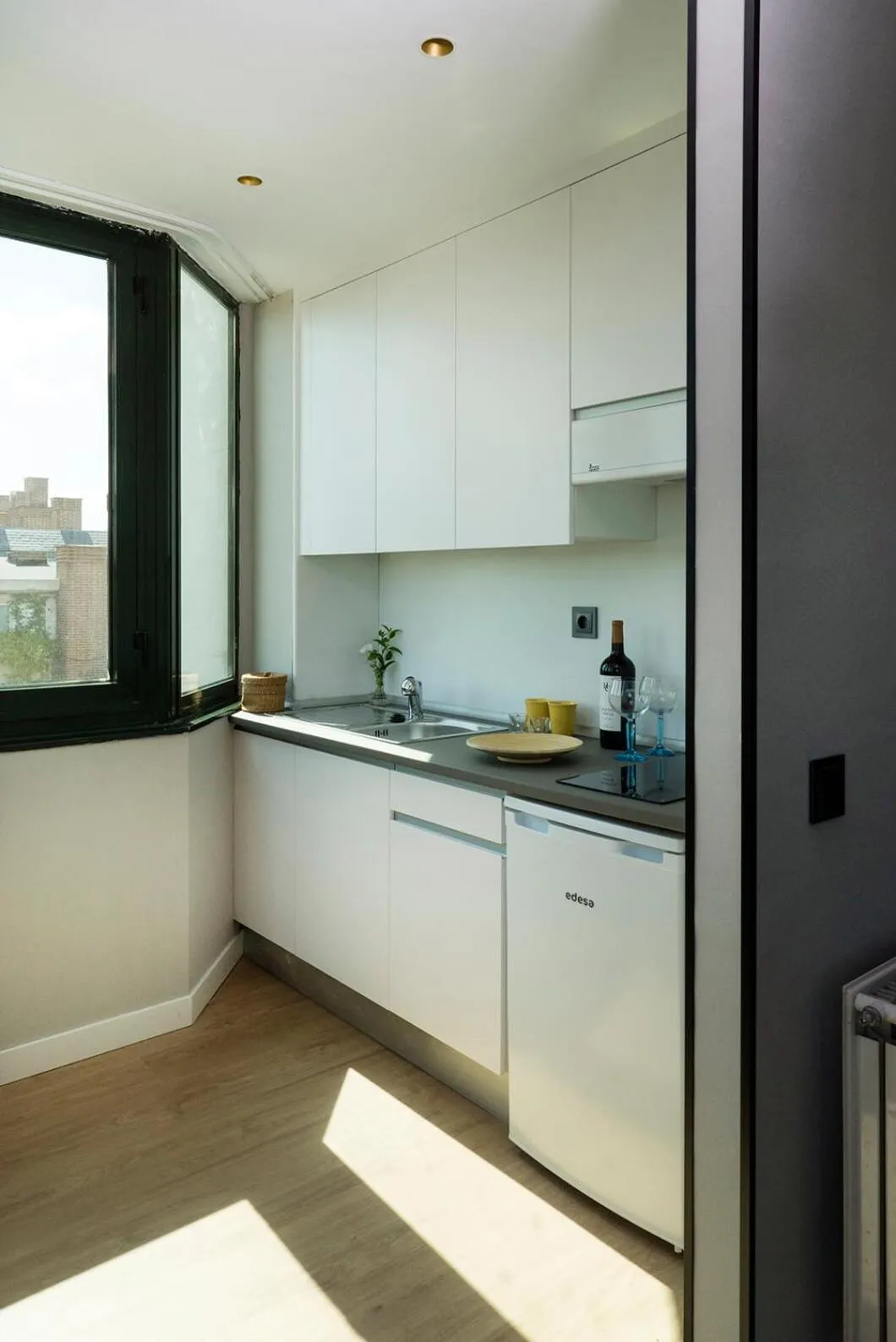 Kitchen or kitchenette in The Oliver Apartamentos