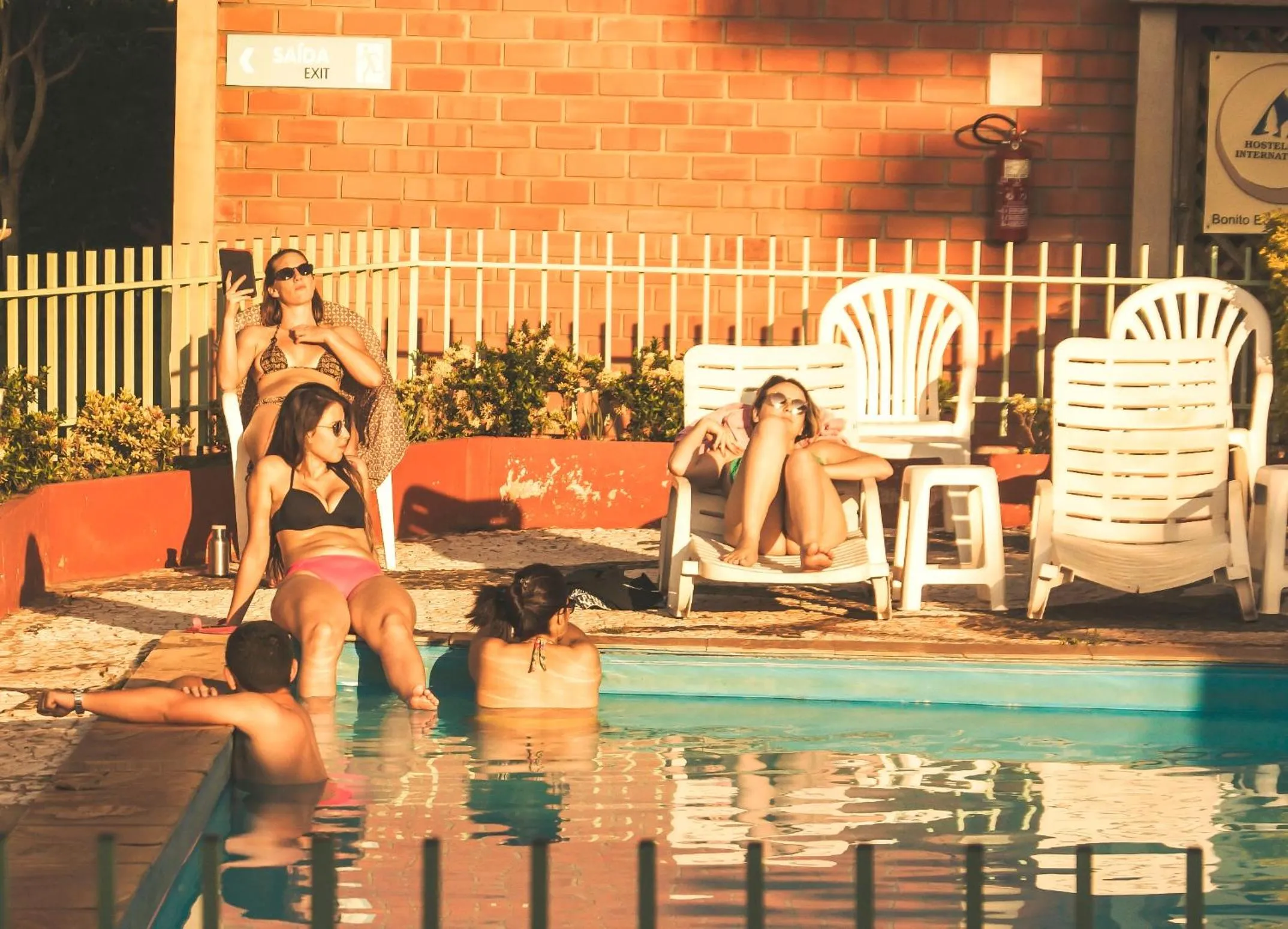 Swimming pool in Bonito HI Hostel e Pousada