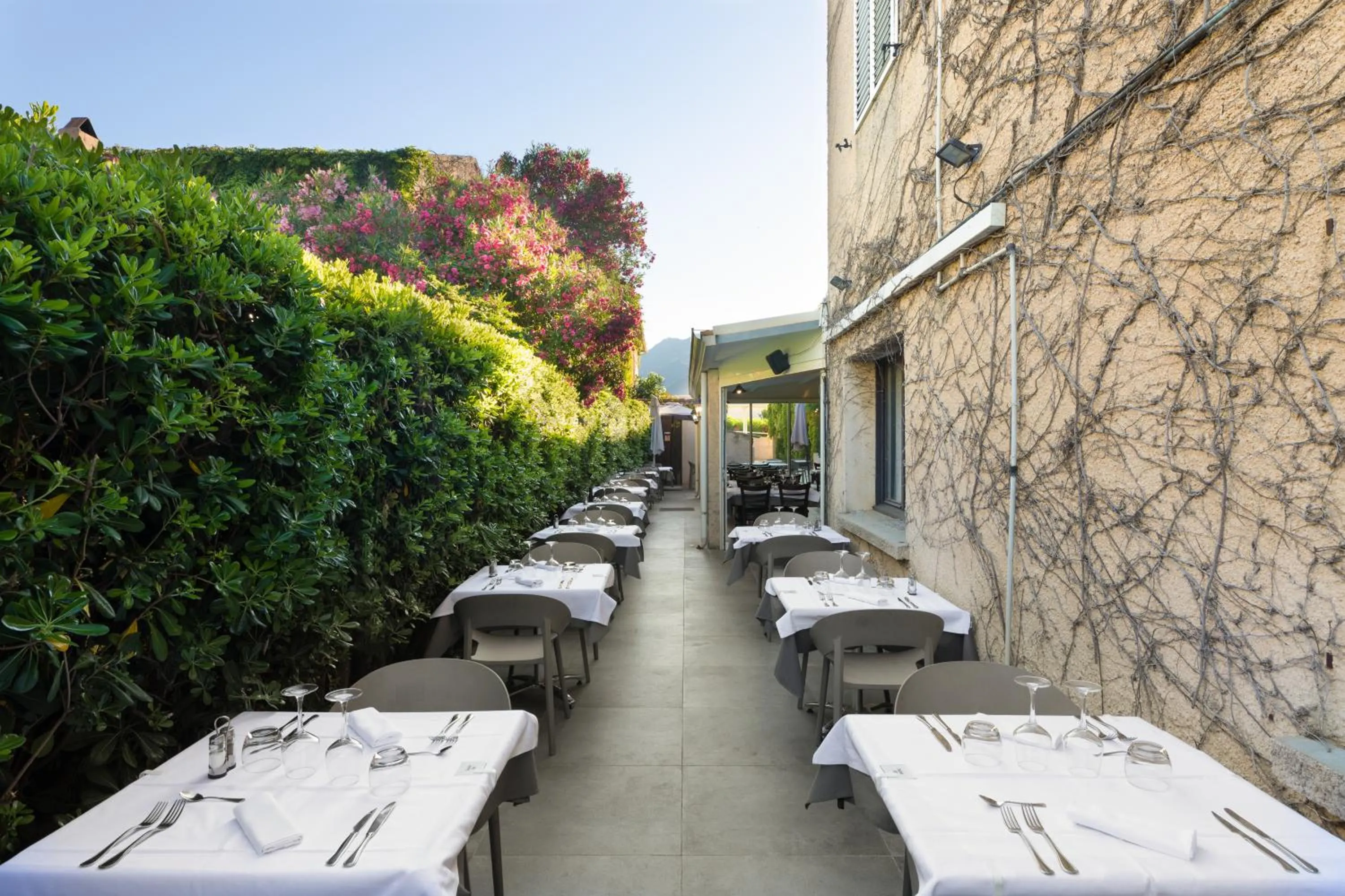 Restaurant/places to eat in Hotel U Ricordu & Spa