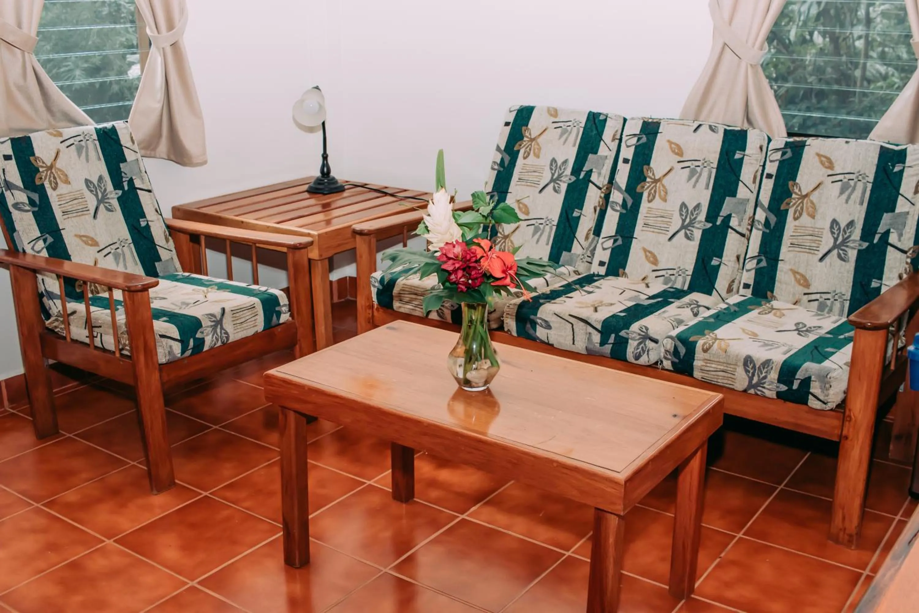 Living room in Mariposa Jungle Lodge