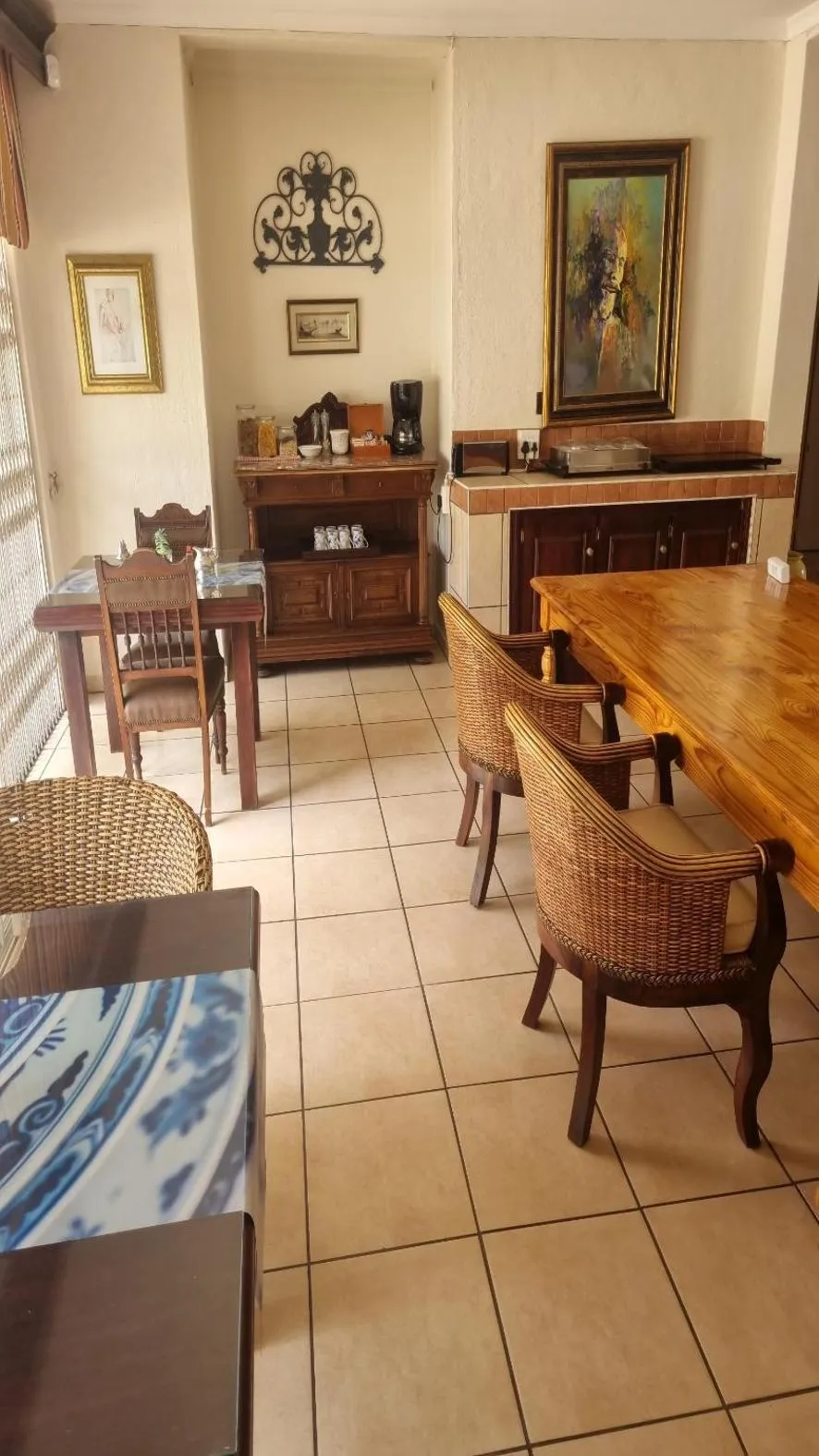Dining area in Frankfort Guesthouse