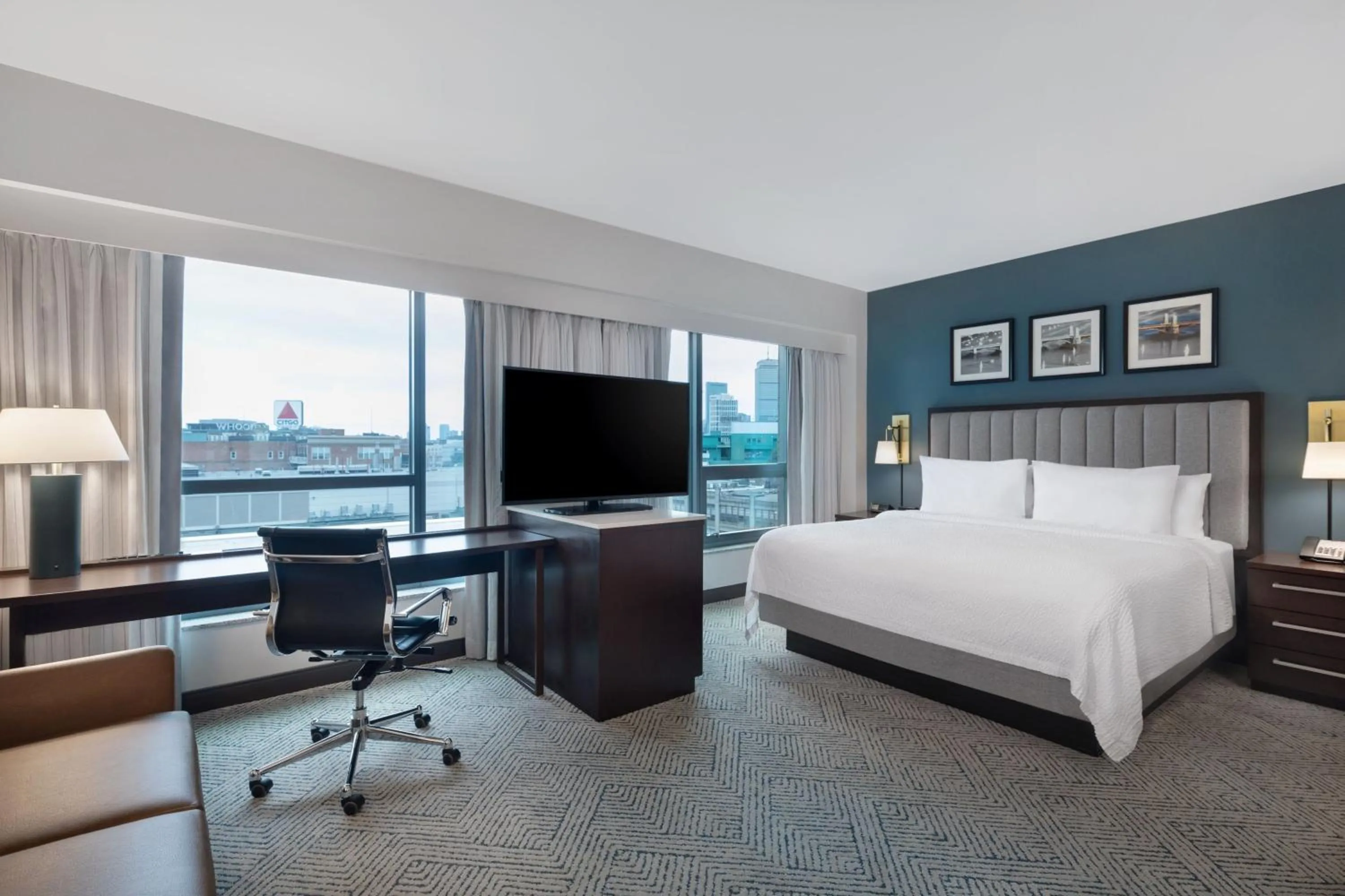Photo of the whole room, Bed in Residence Inn by Marriott Boston Back Bay/Fenway