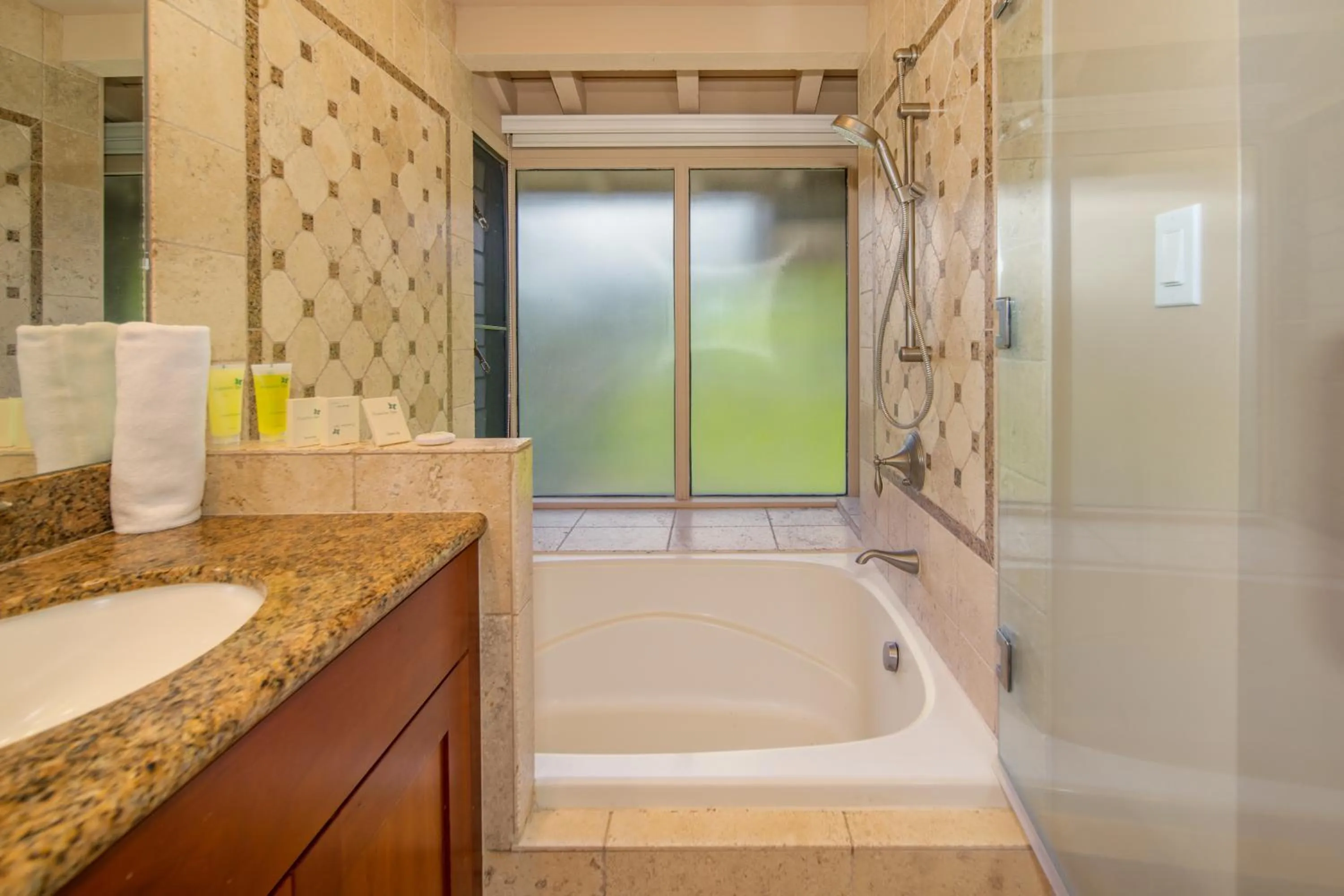 Bath in Kapalua Villas Maui