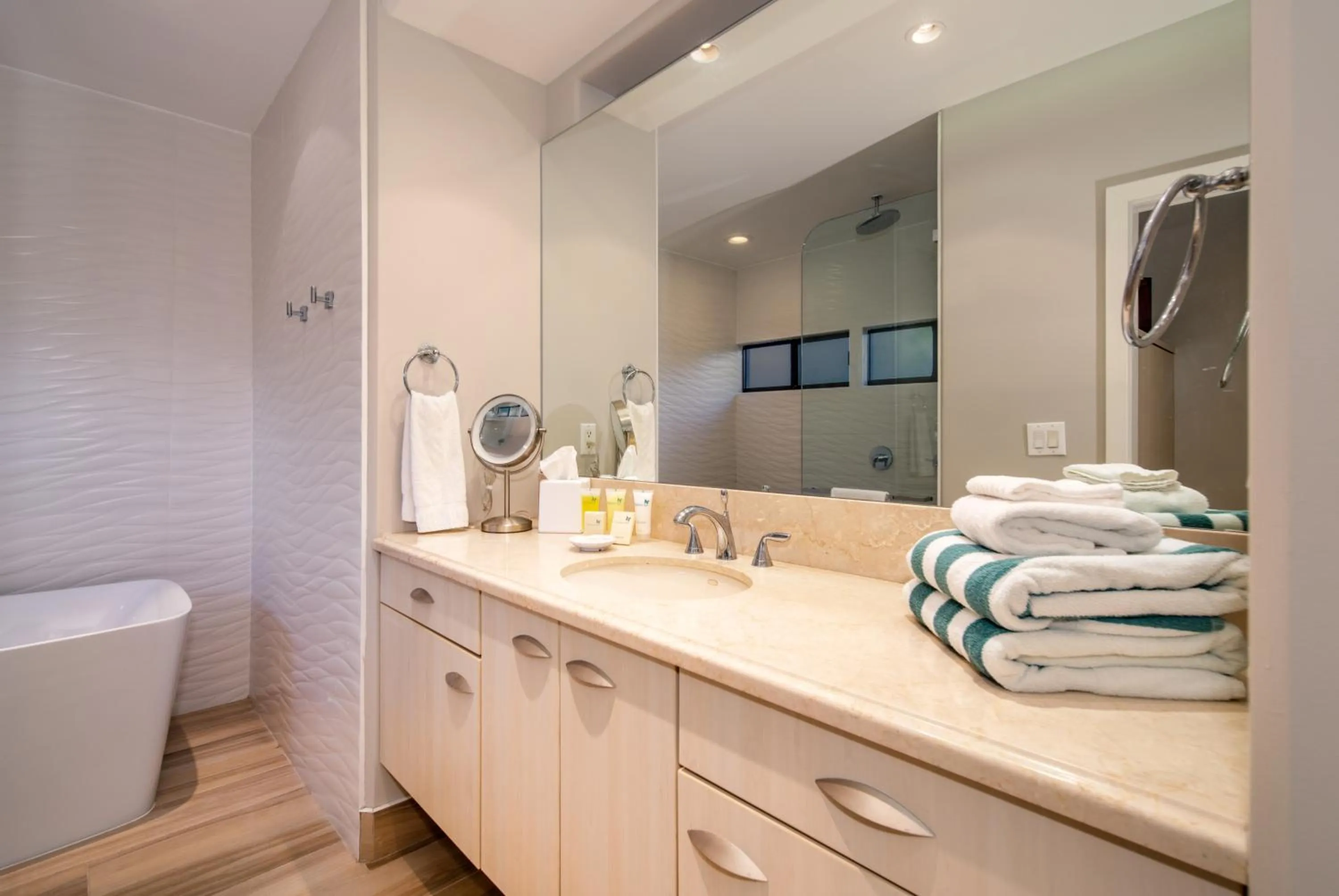 Bathroom in Kapalua Villas Maui