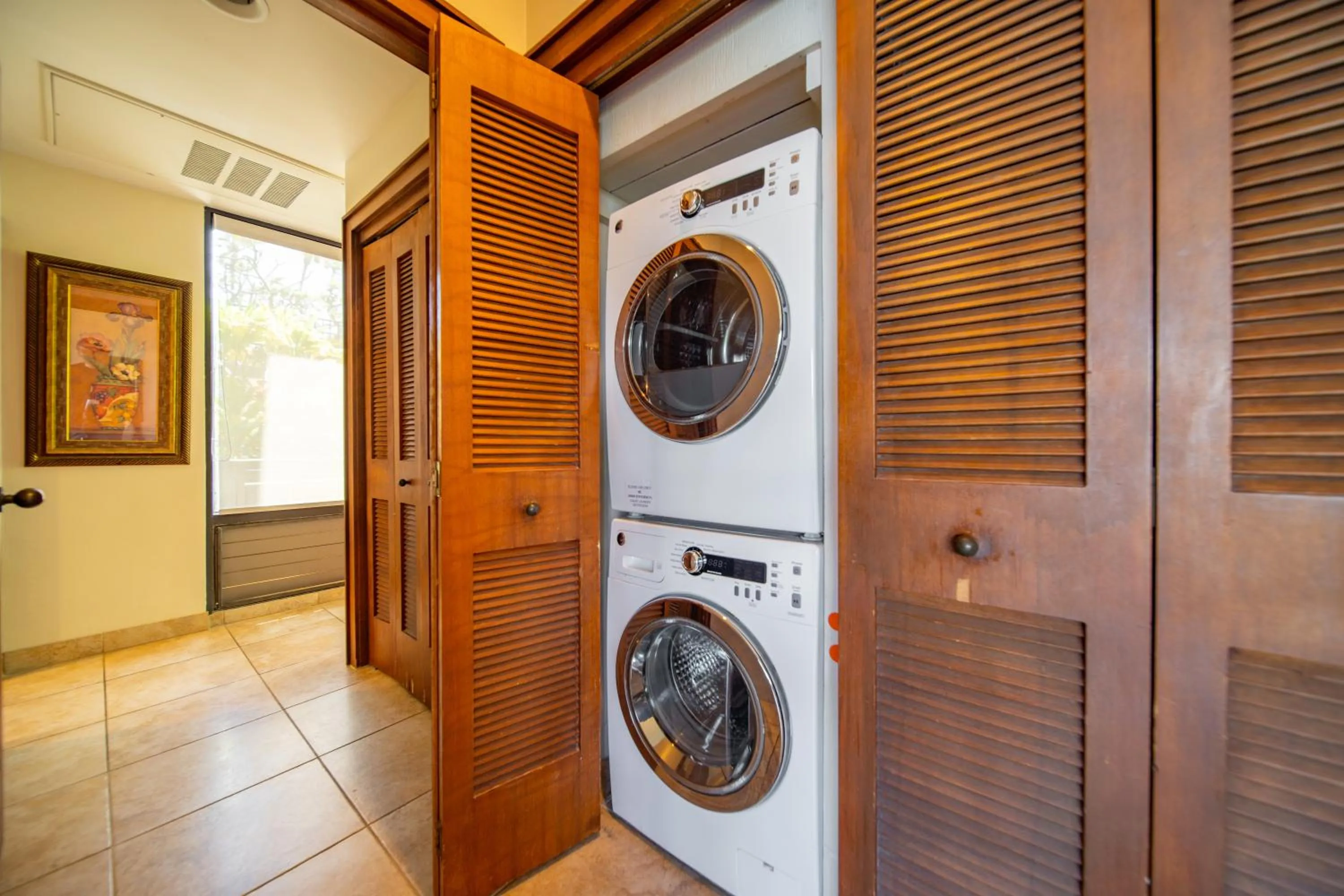 washing machine in Kapalua Villas Maui