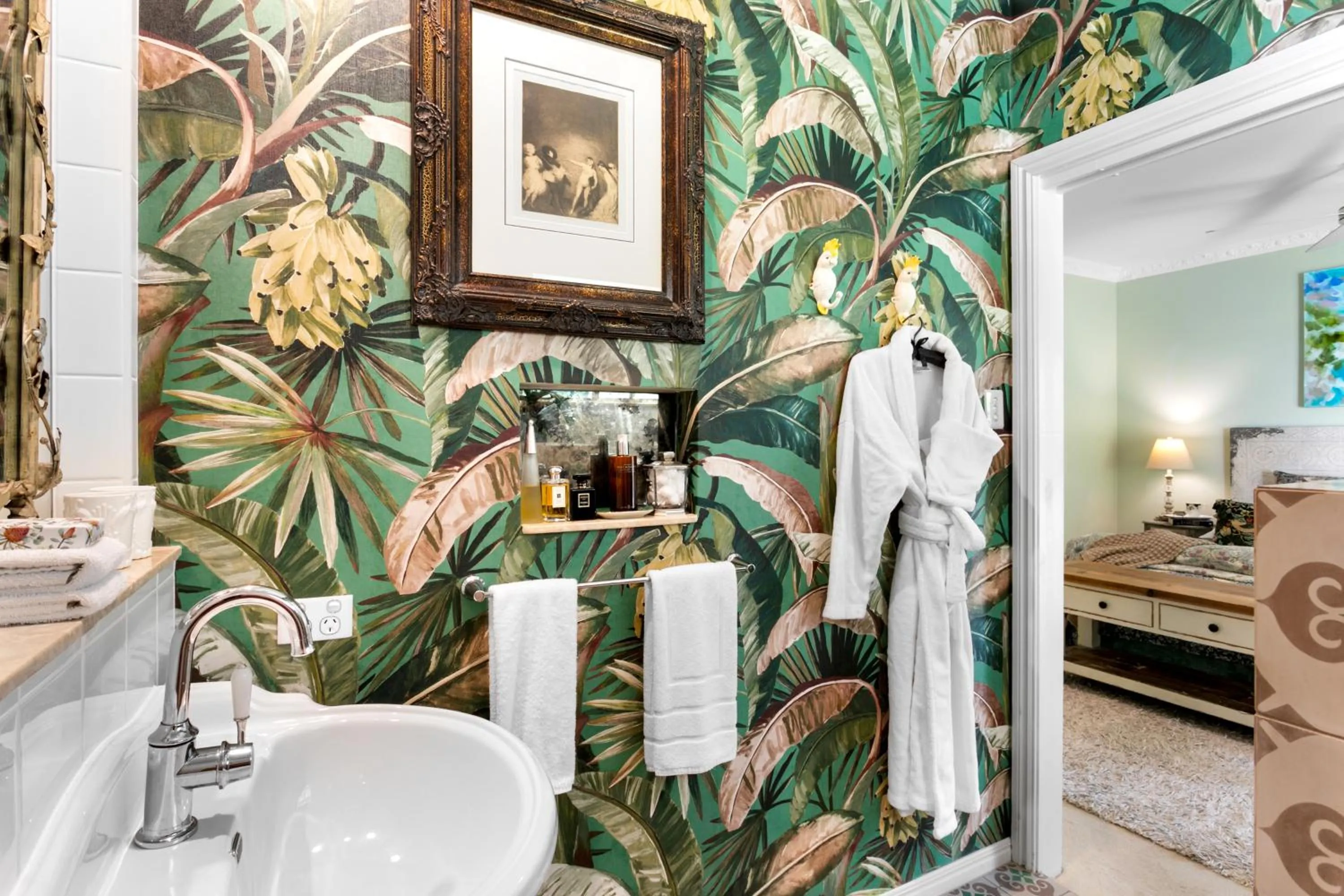 Bathroom in Noosa Valley Manor B&B