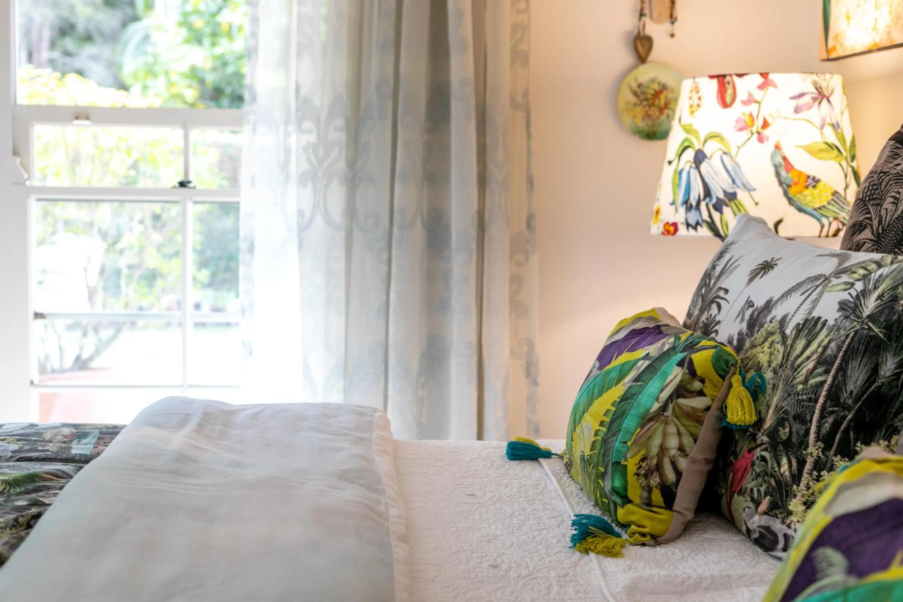 Bed in Noosa Valley Manor B&B