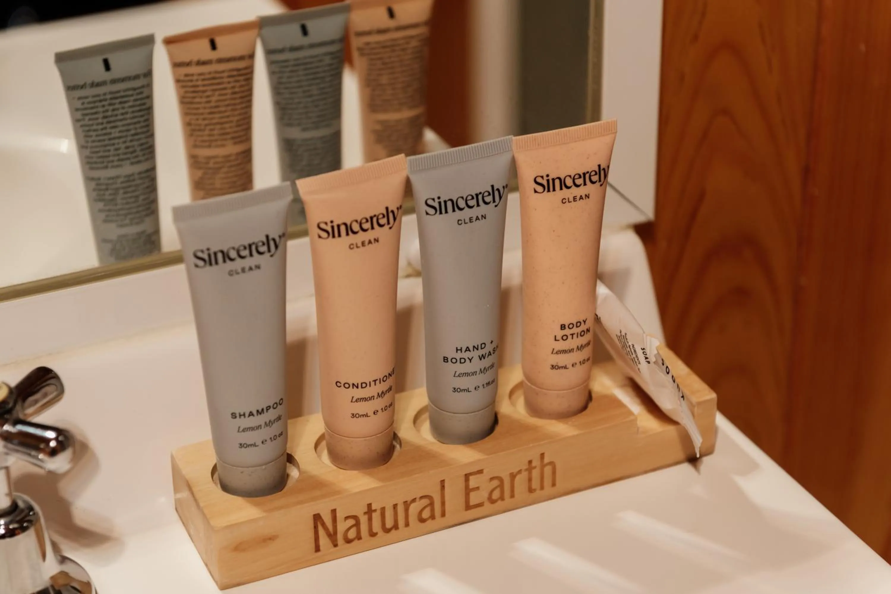 Other in Tuckeroo Cottages & Gardens - Blue Wren & Kookaburra