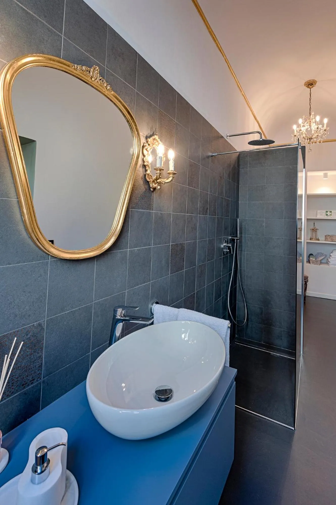 towels in antica bifora rsm