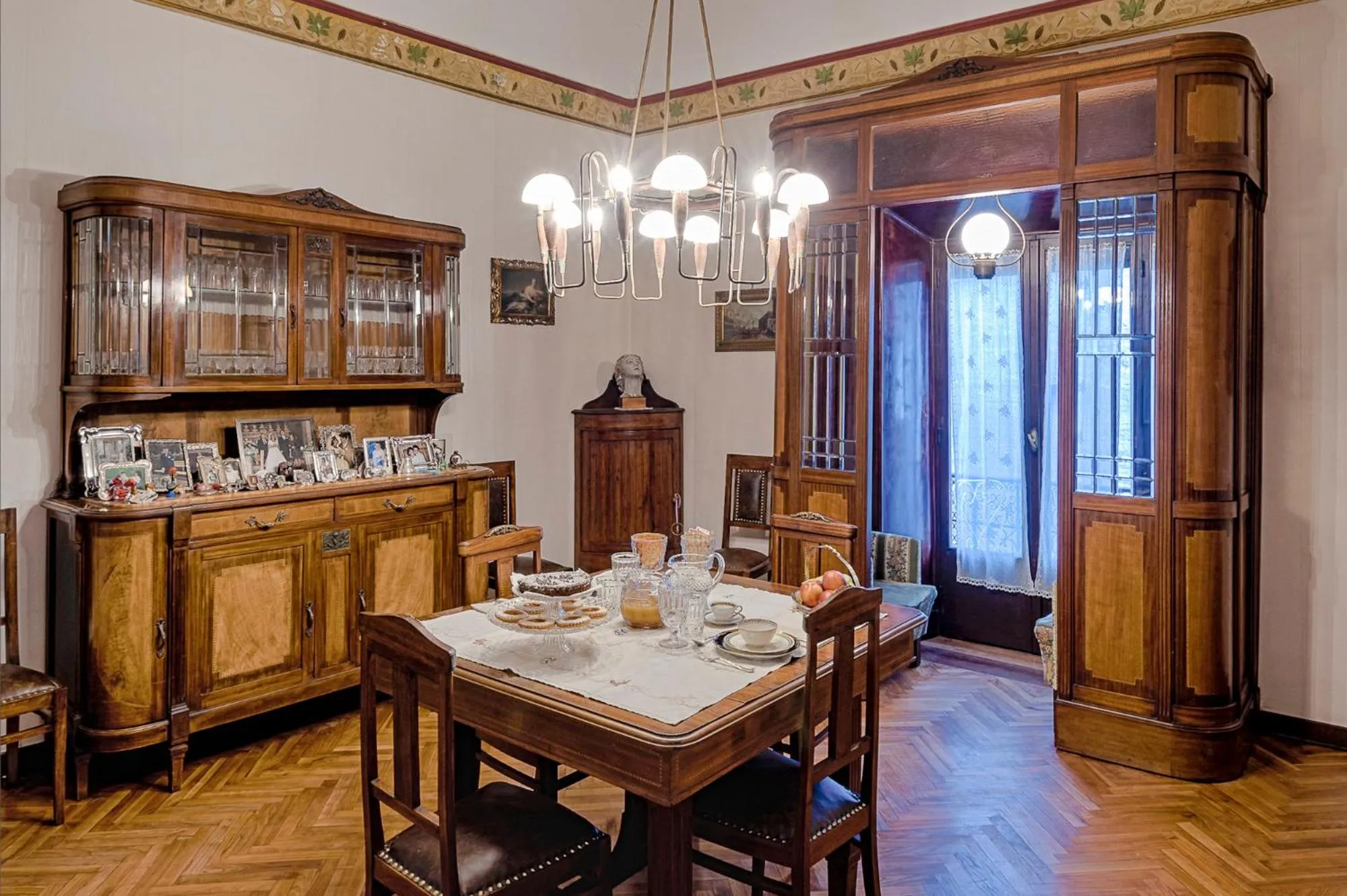 Dining area in antica bifora rsm