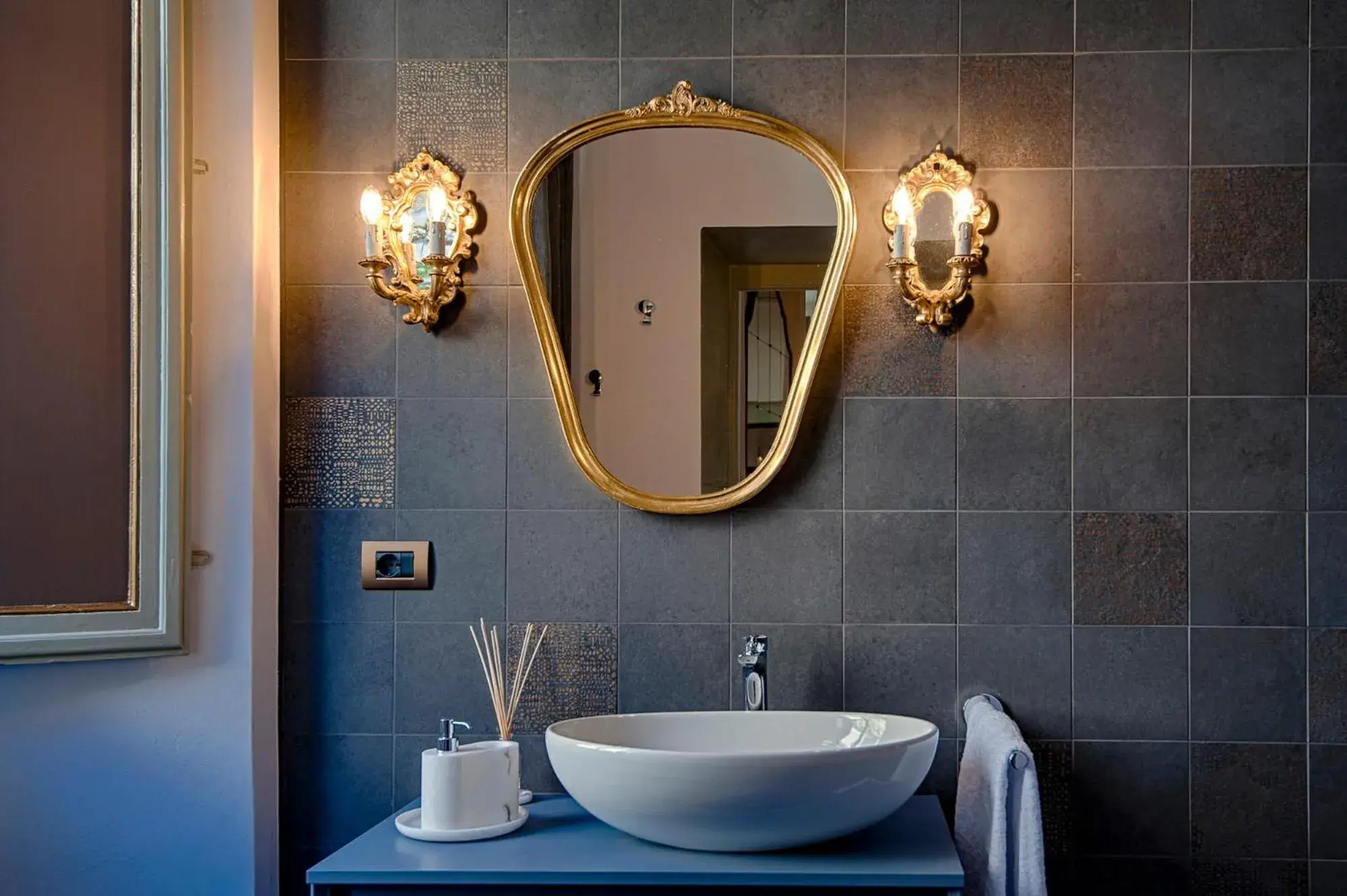 Family Suite - single occupancy in antica bifora rsm Family Suite - single occupancy in antica bifora rsm