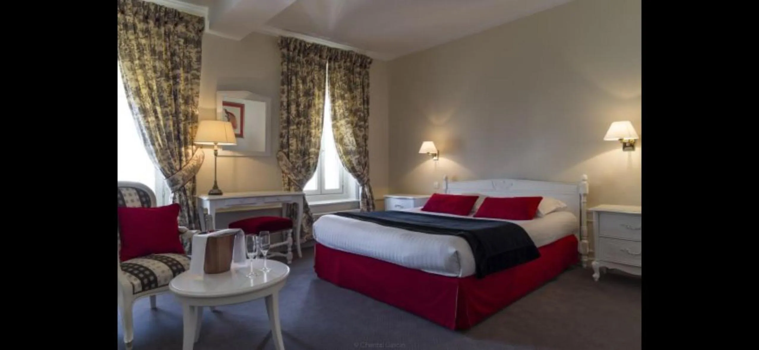 Bedroom, Bed in Hôtel de L'univers