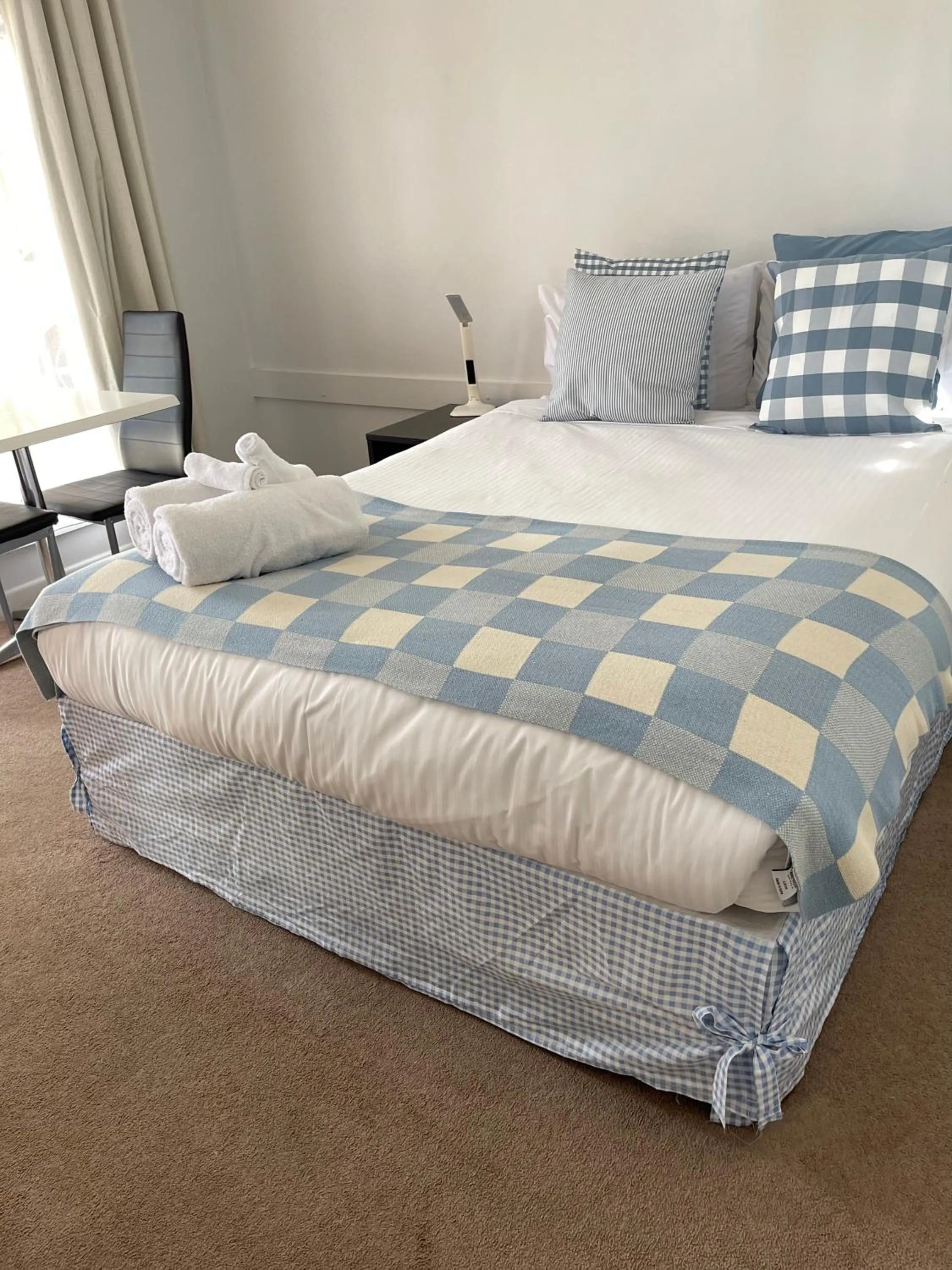 Bed in Euroa Motor Inn