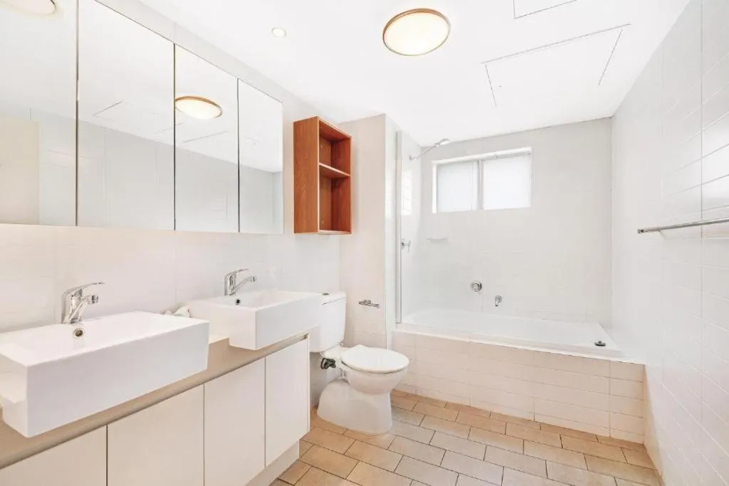 Bathroom in Cote D'Azur Resort