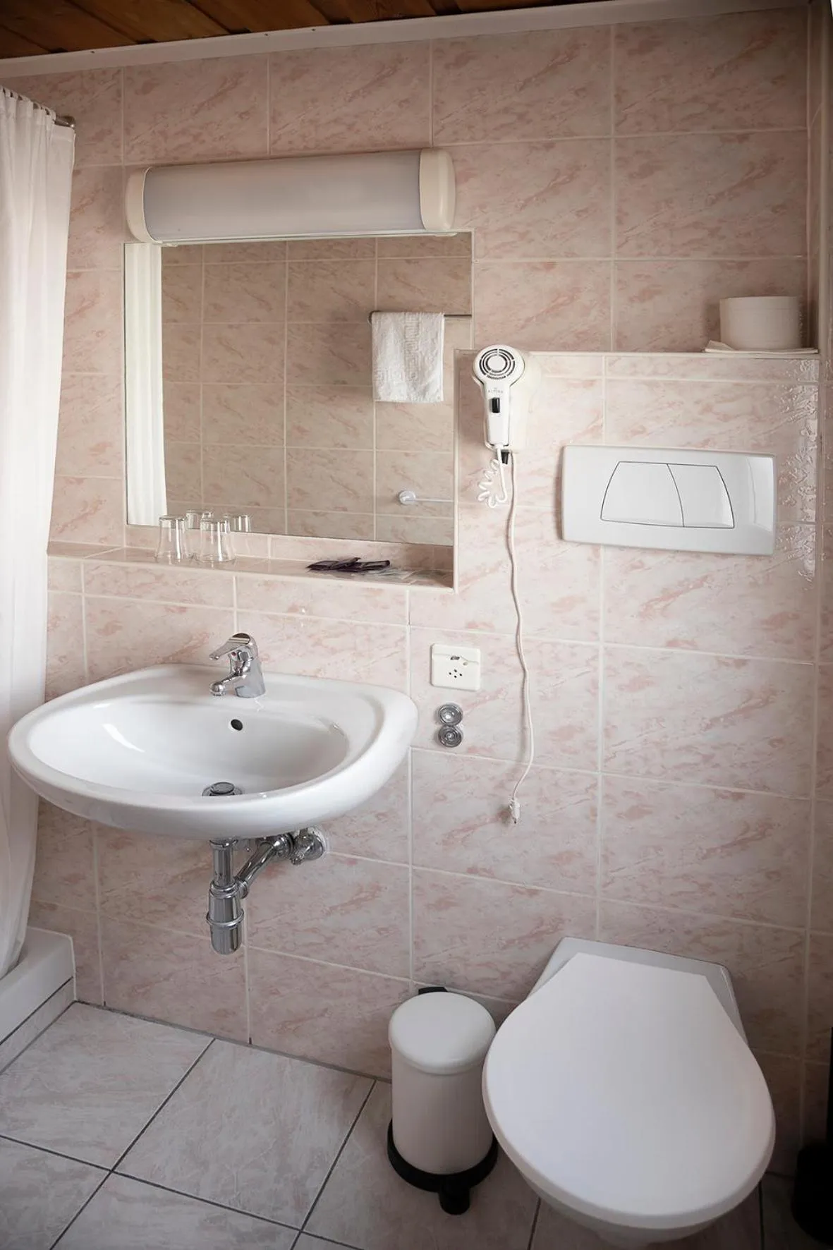 Shower in B&B La Tgamona