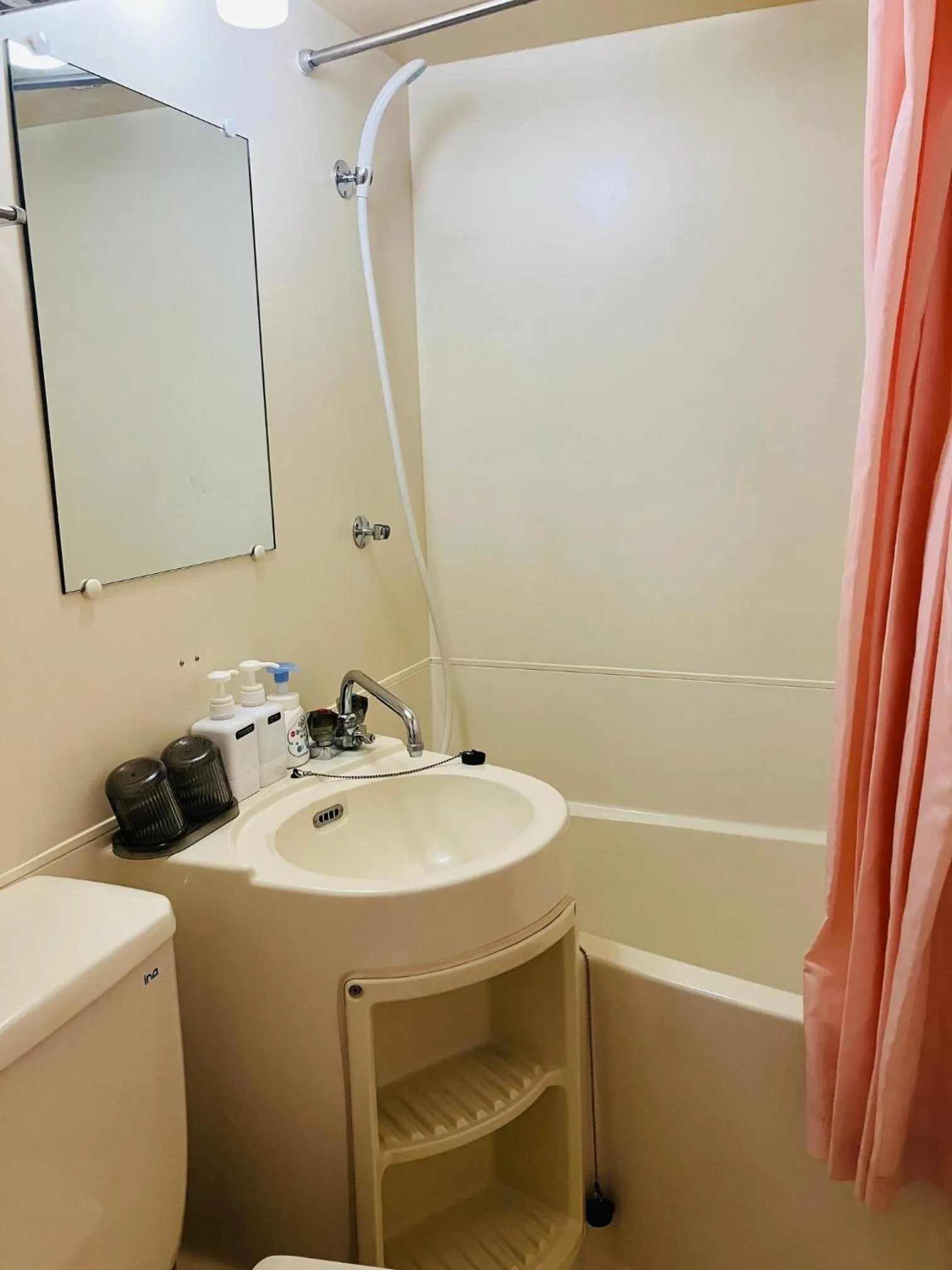 Petit Hotel and Restaurant Air Mail