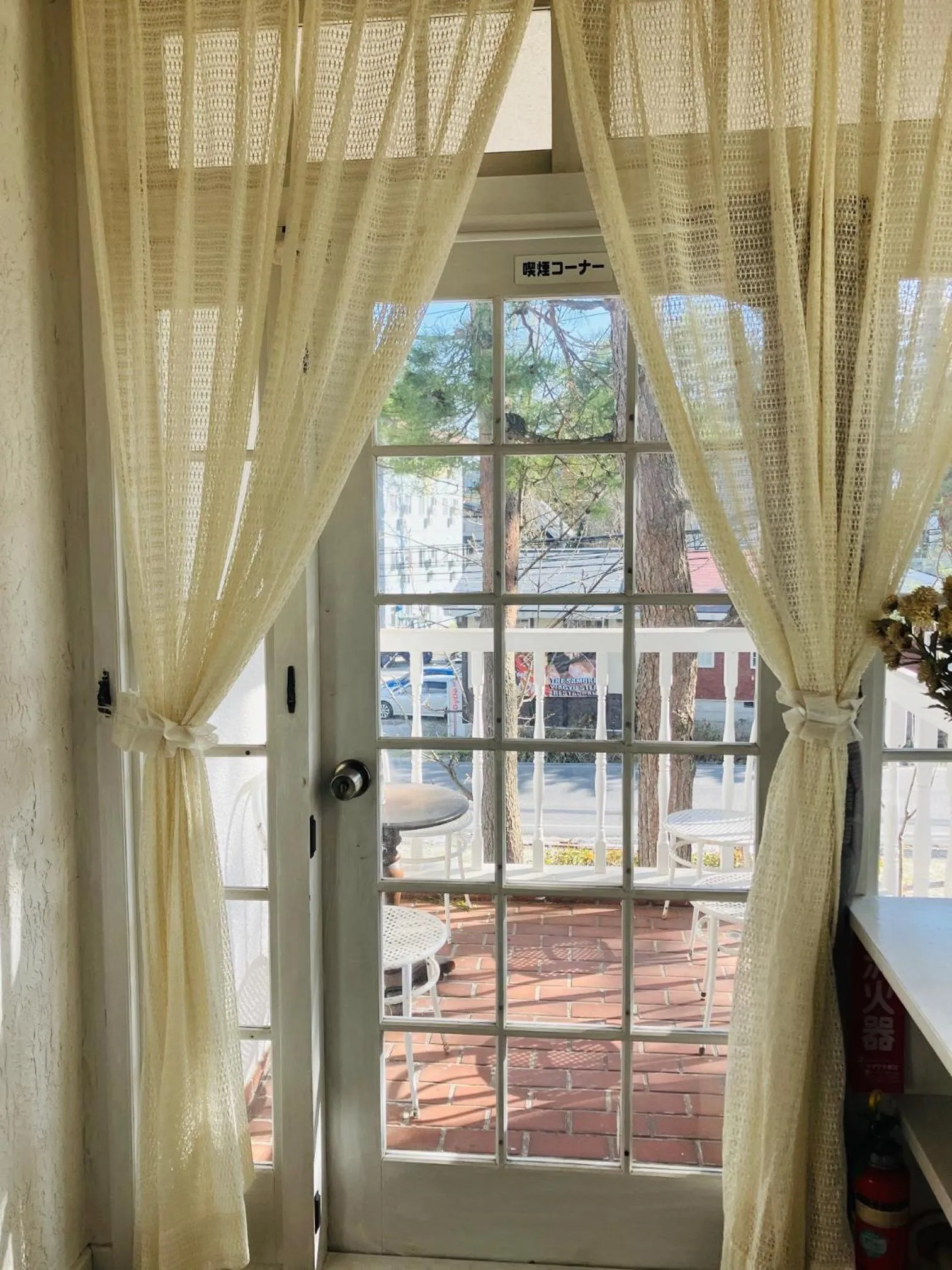 Petit Hotel and Restaurant Air Mail