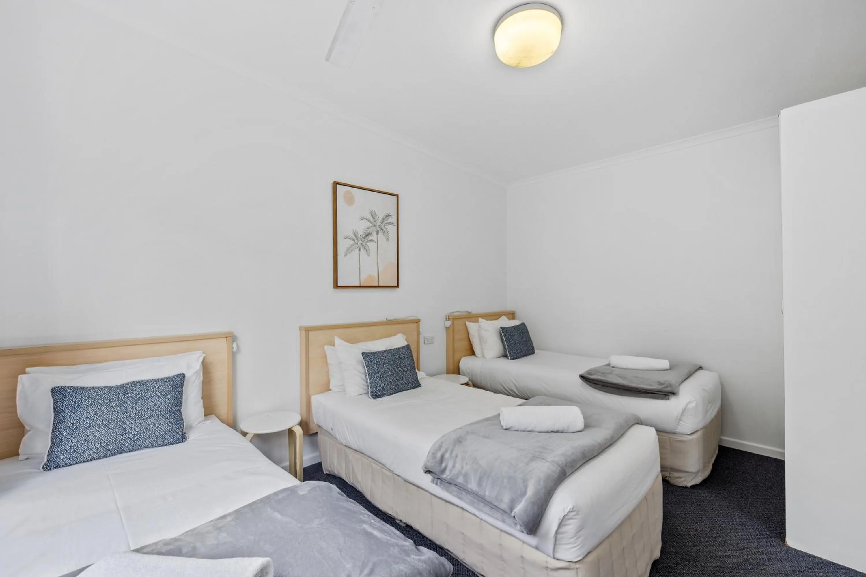 Bed in Ocean Park Motel & Holiday Apartments