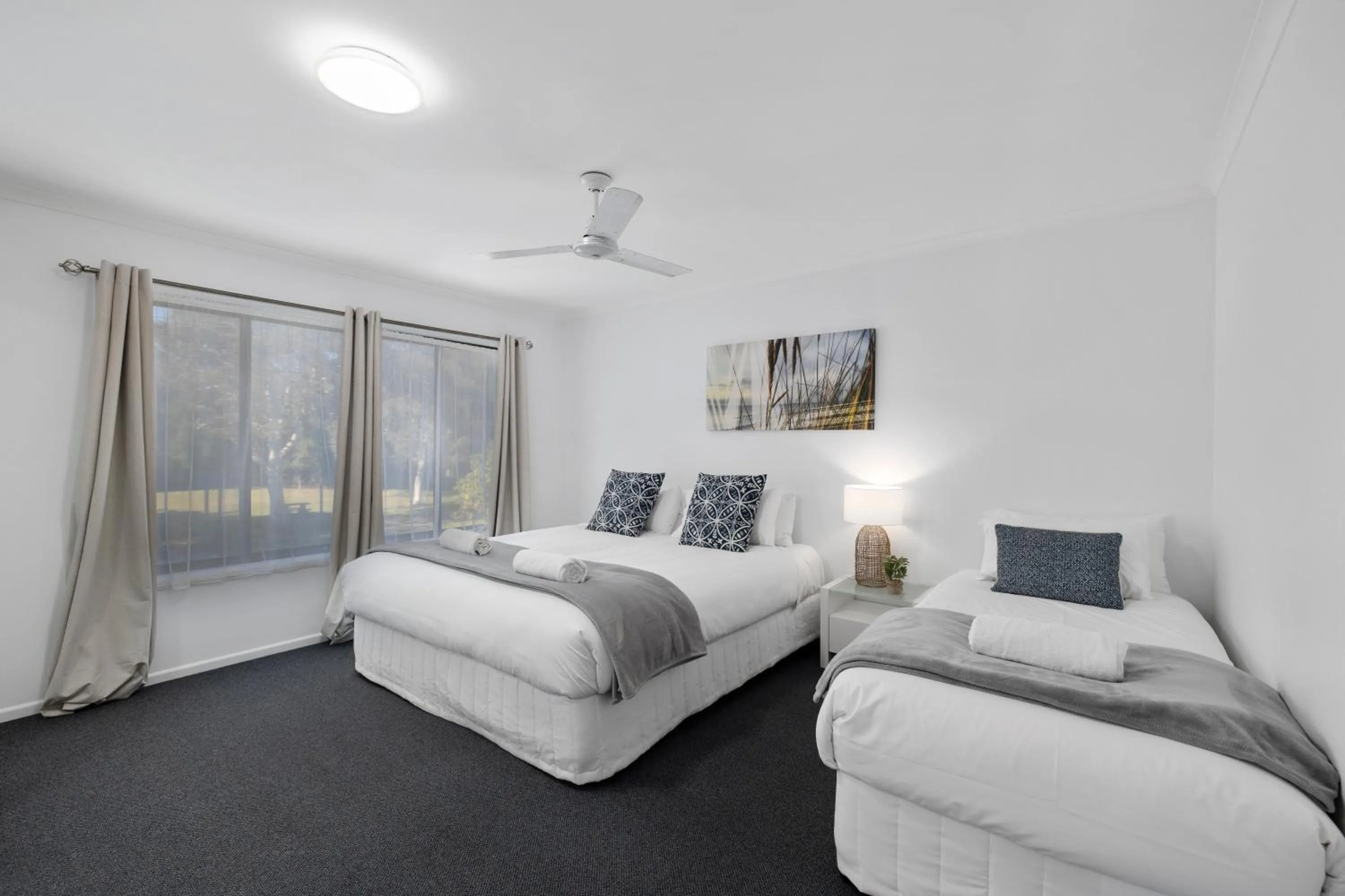 Bed in Ocean Park Motel & Holiday Apartments