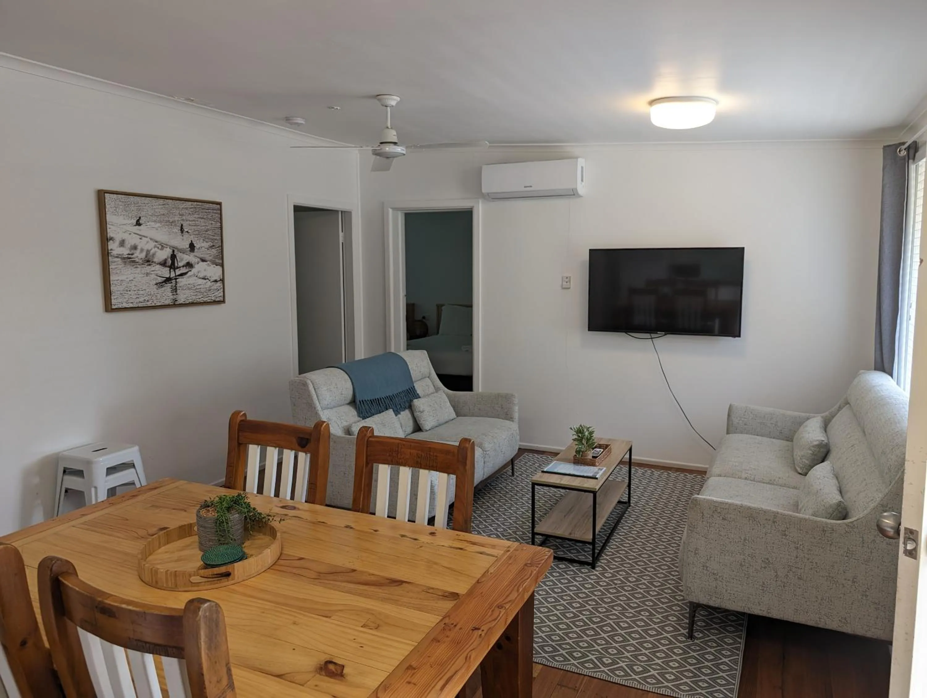 TV and multimedia in Ocean Park Motel & Holiday Apartments