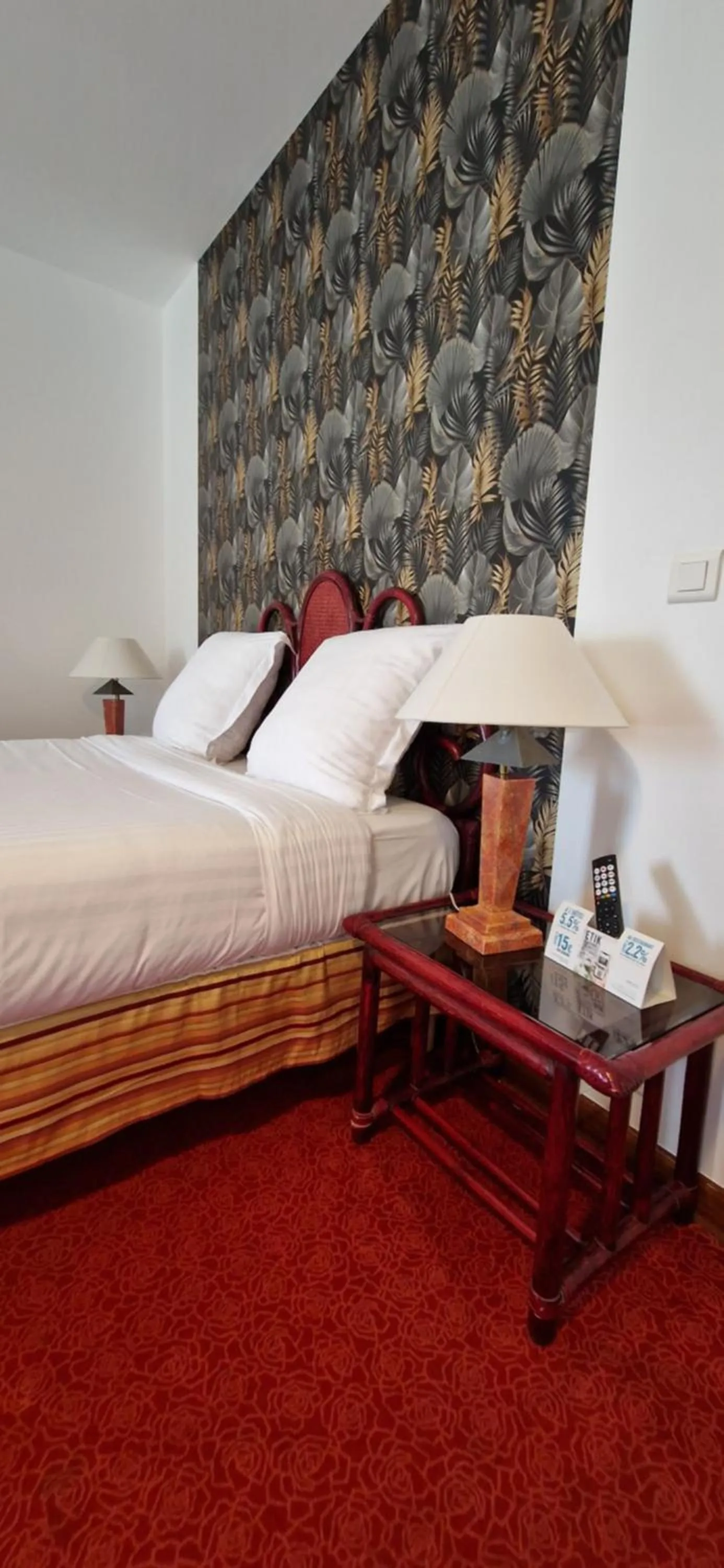 Bed in Brit Hotel Essentiel Pontivy Robic