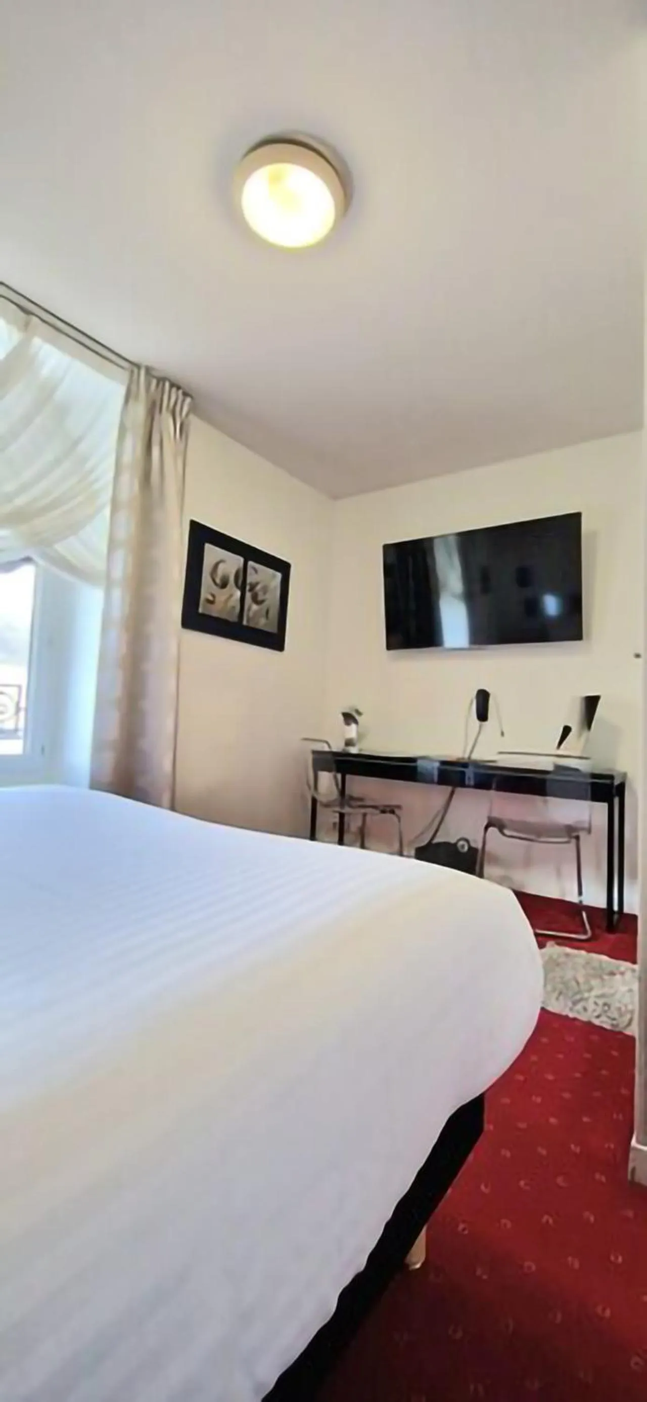 Bed in Brit Hotel Essentiel Pontivy Robic