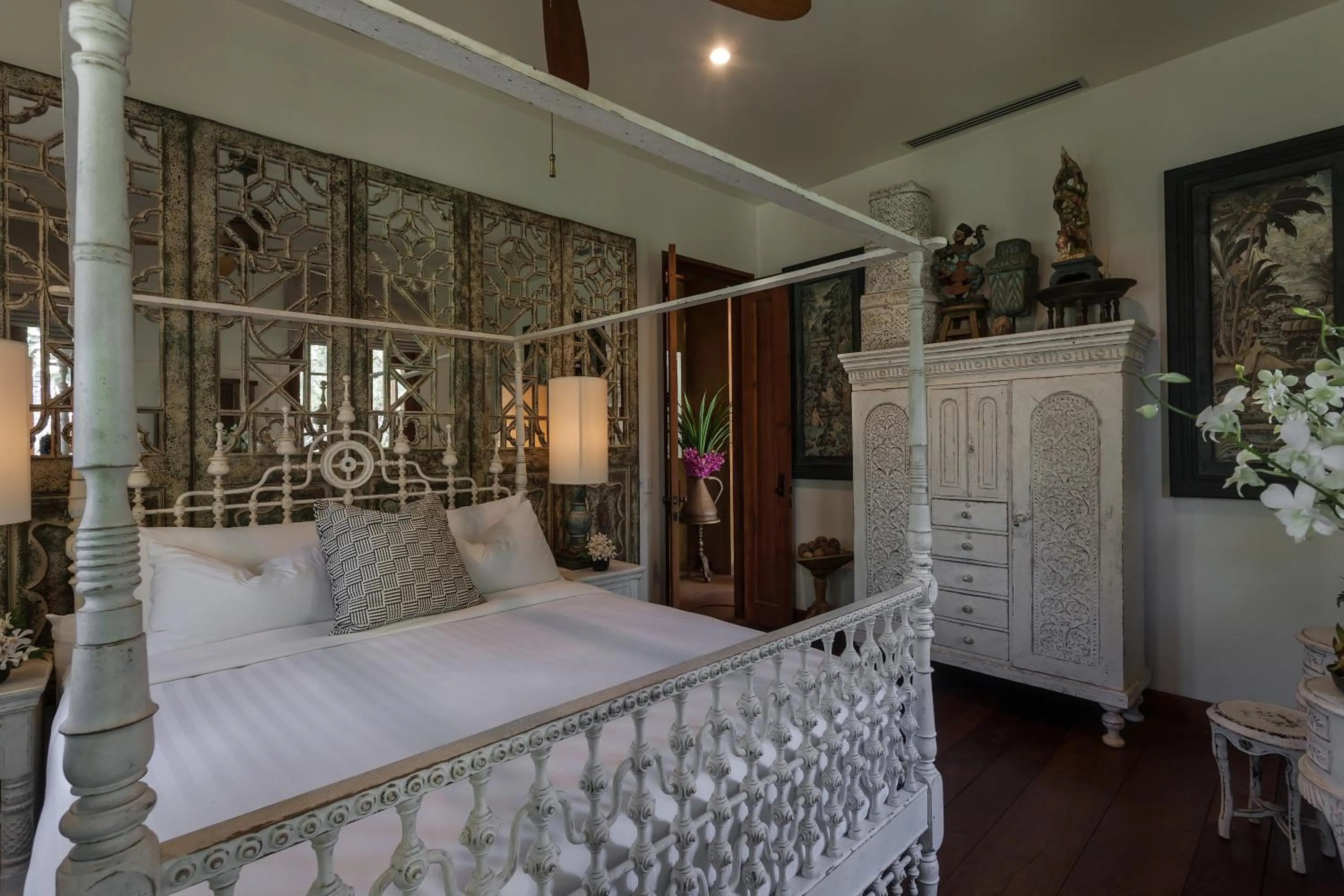 Bed in Howie's HomeStay