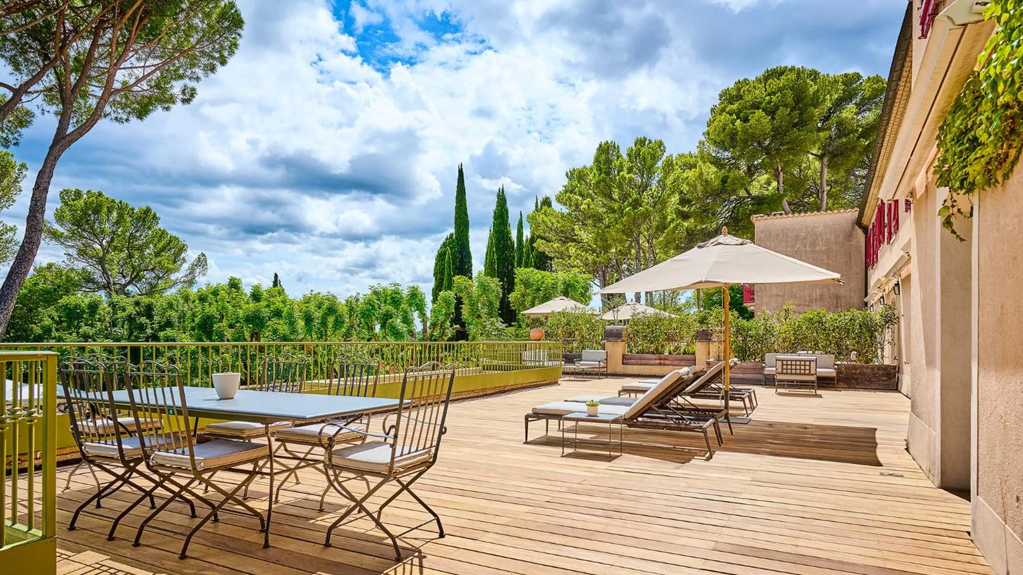 Patio in Le Pigonnet - Esprit de France