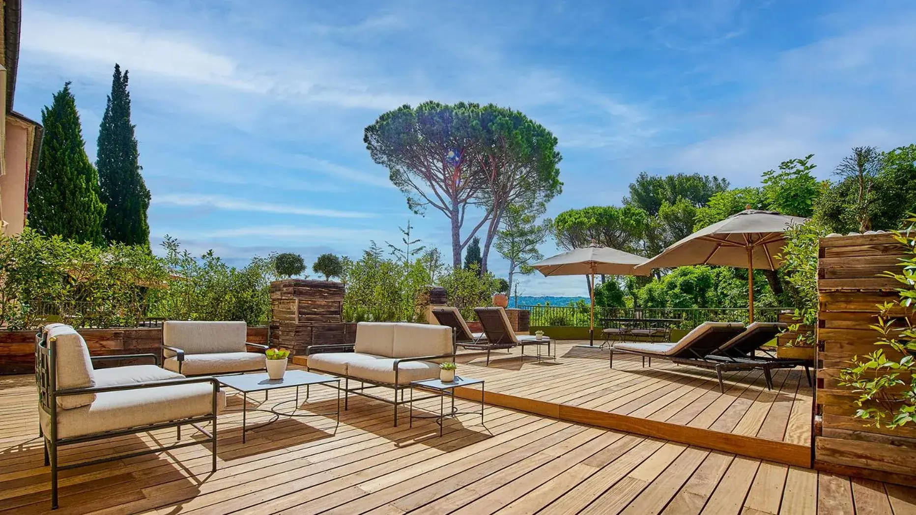 Junior Suite with Terrace in Le Pigonnet - Esprit de France Junior Suite with Terrace in Le Pigonnet - Esprit de France