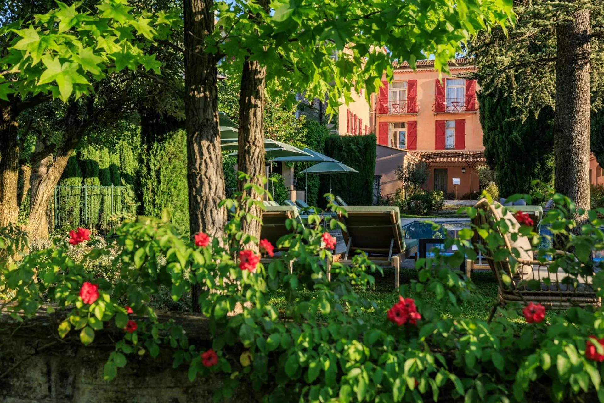 Property building in Le Pigonnet - Esprit de France