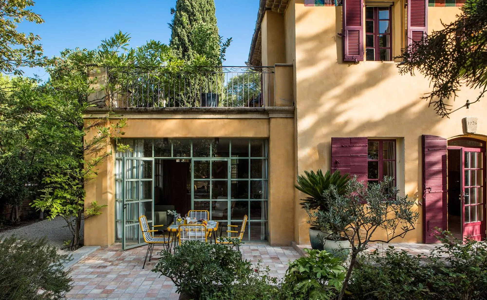 Patio in Le Pigonnet - Esprit de France