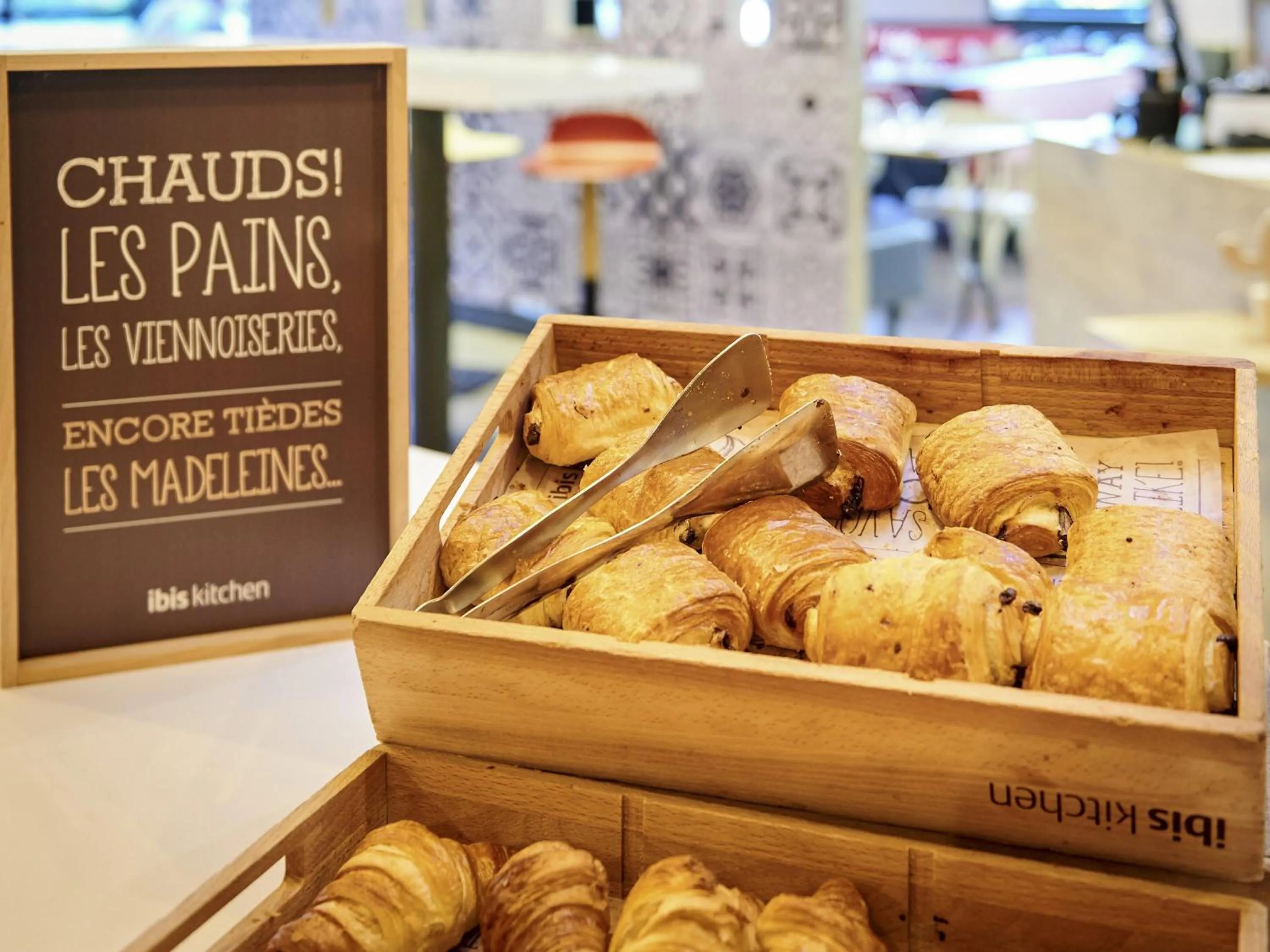 Restaurant/places to eat in ibis Lyon Gerland Musée des Confluences