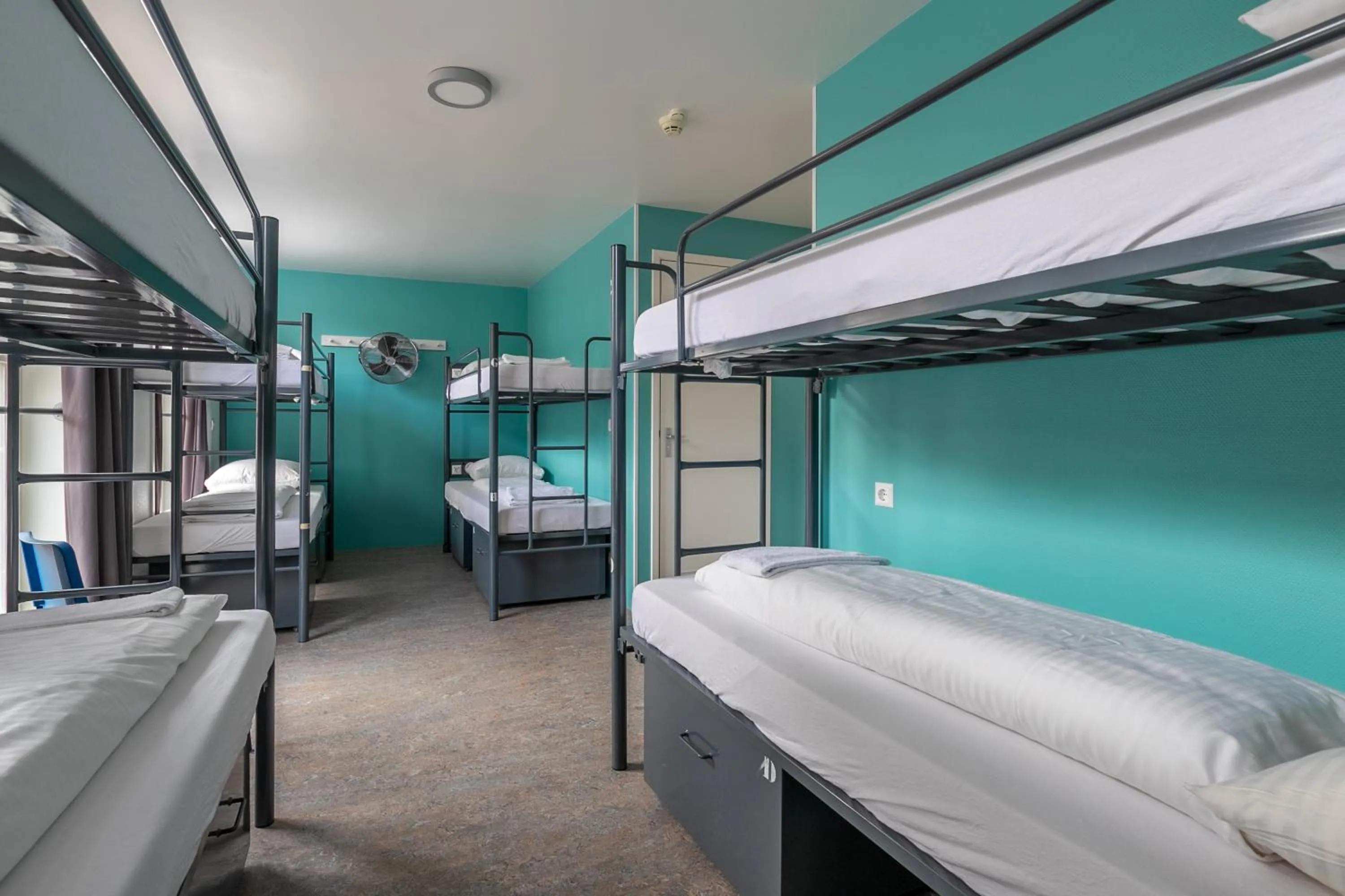 Bed in Hans Brinker Hostel Amsterdam