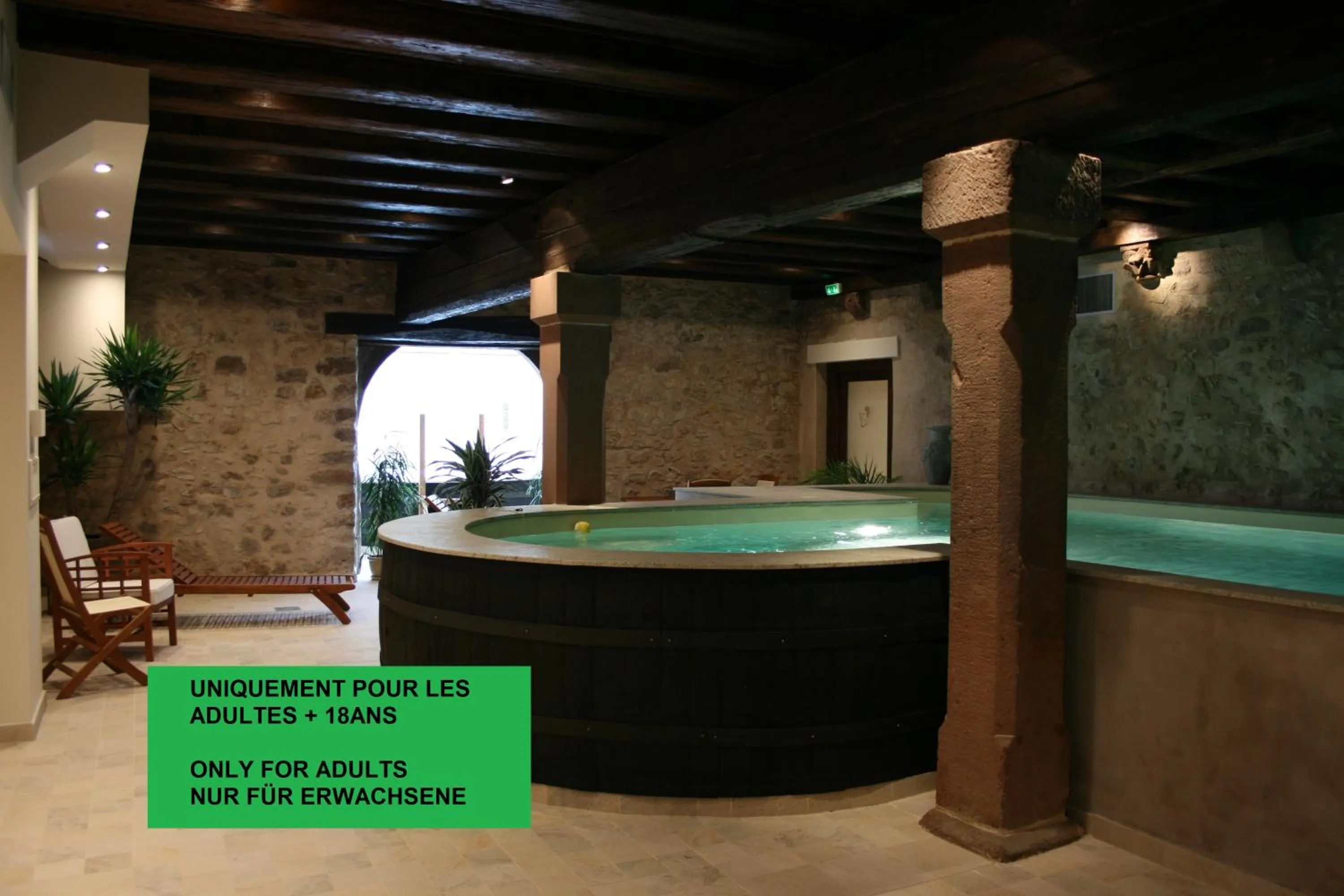 Spa and wellness centre/facilities in La Cour du Bailli Suites & Spa