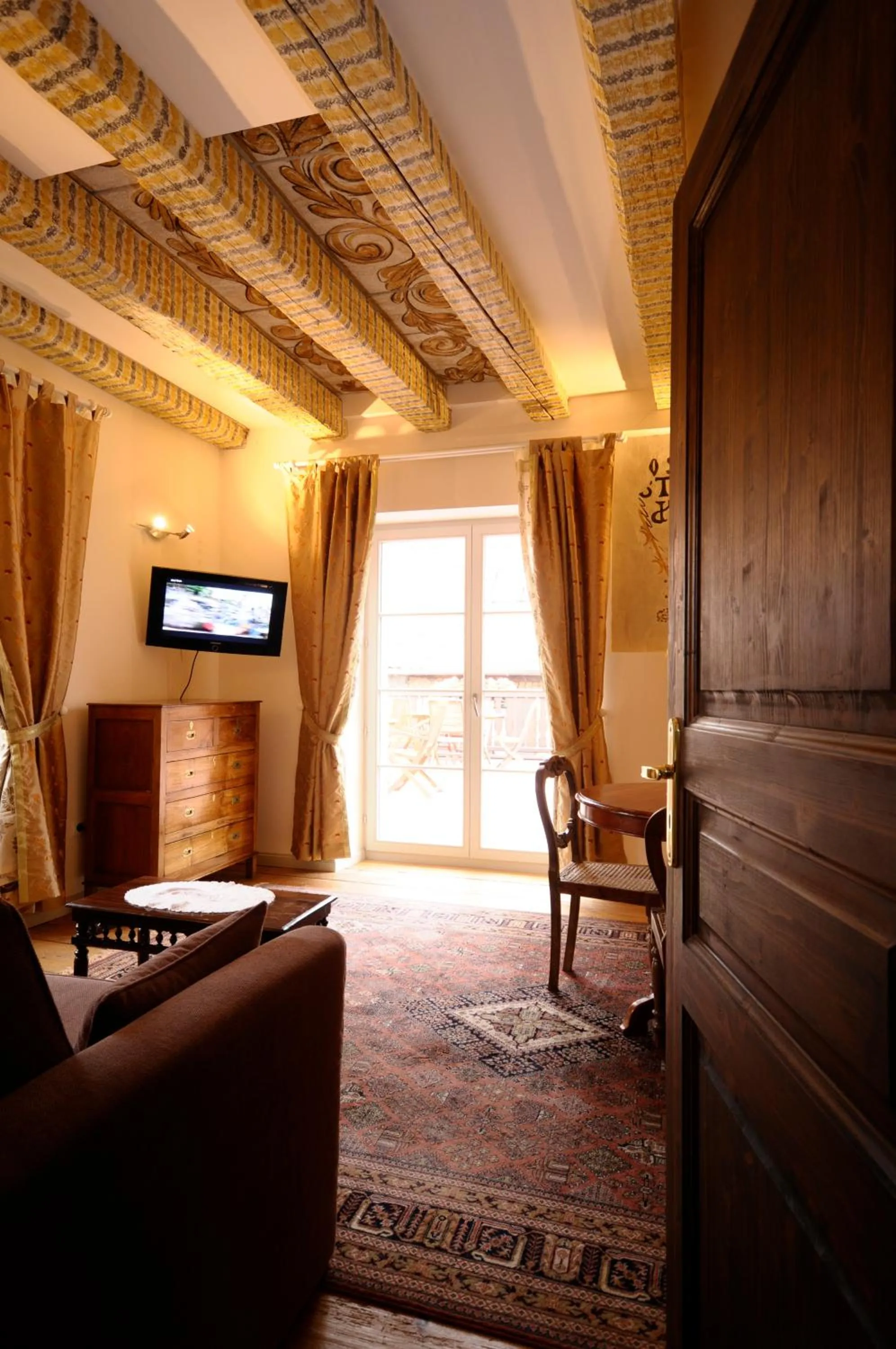 Living room in La Cour du Bailli Suites & Spa
