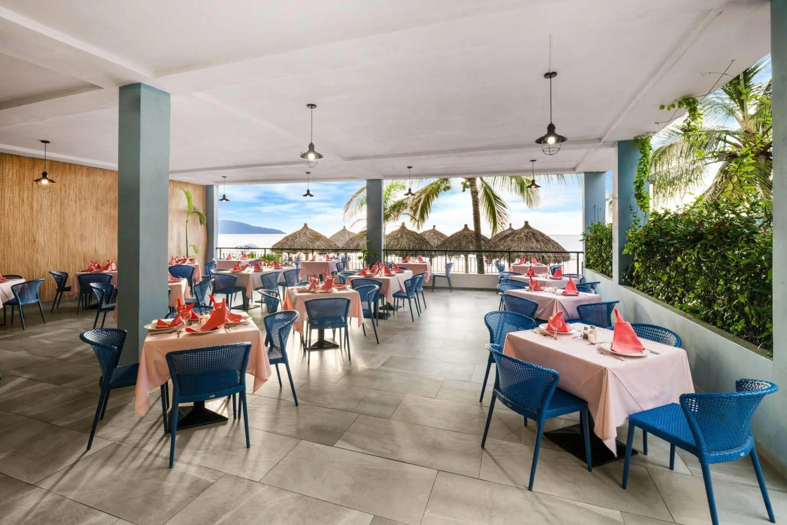 Restaurant/places to eat in Decameron Isla Coral Guayabitos, Ramada All-Inclusive Resort
