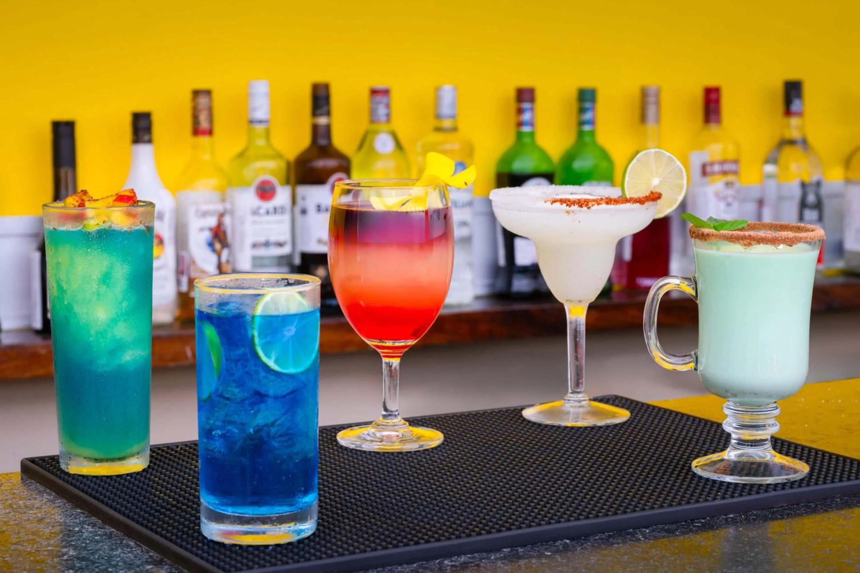 Swimming pool in Decameron La Marina Guayabitos, Ramada All-Inclusive Resort