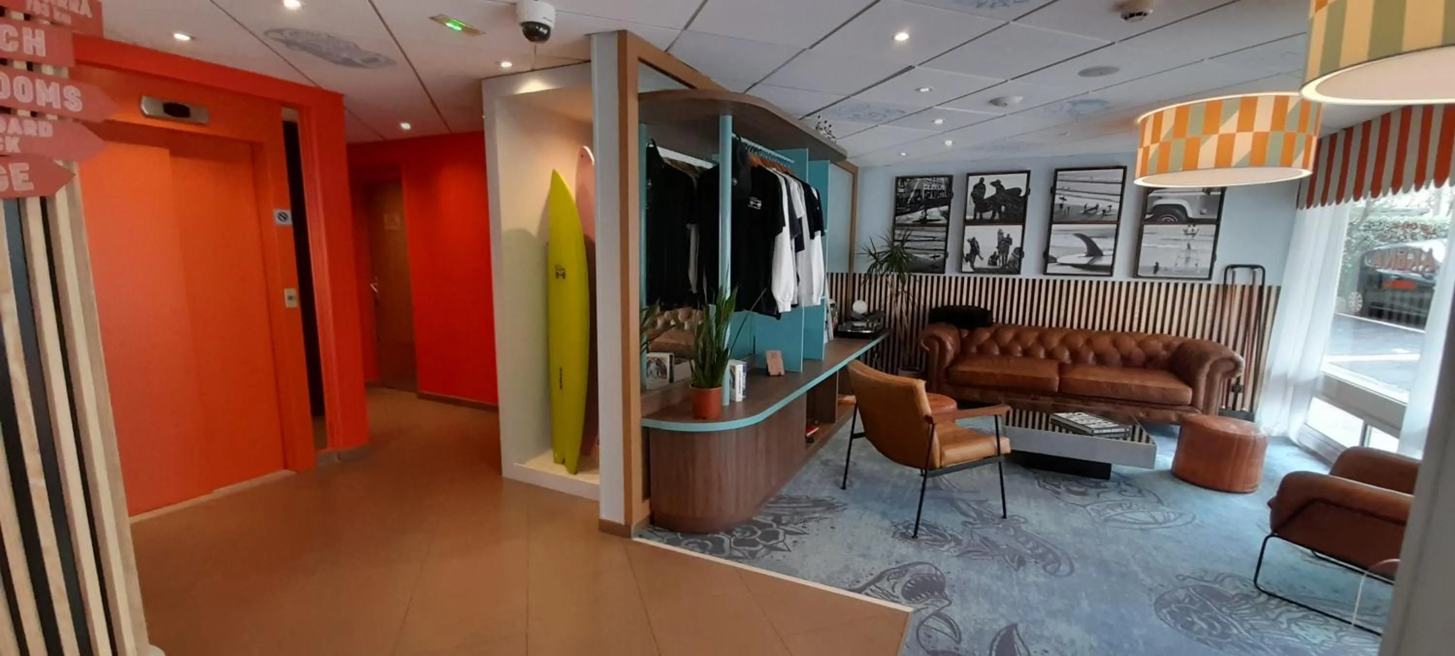 Living room in Hôtel AKENA Biarritz - Grande plage