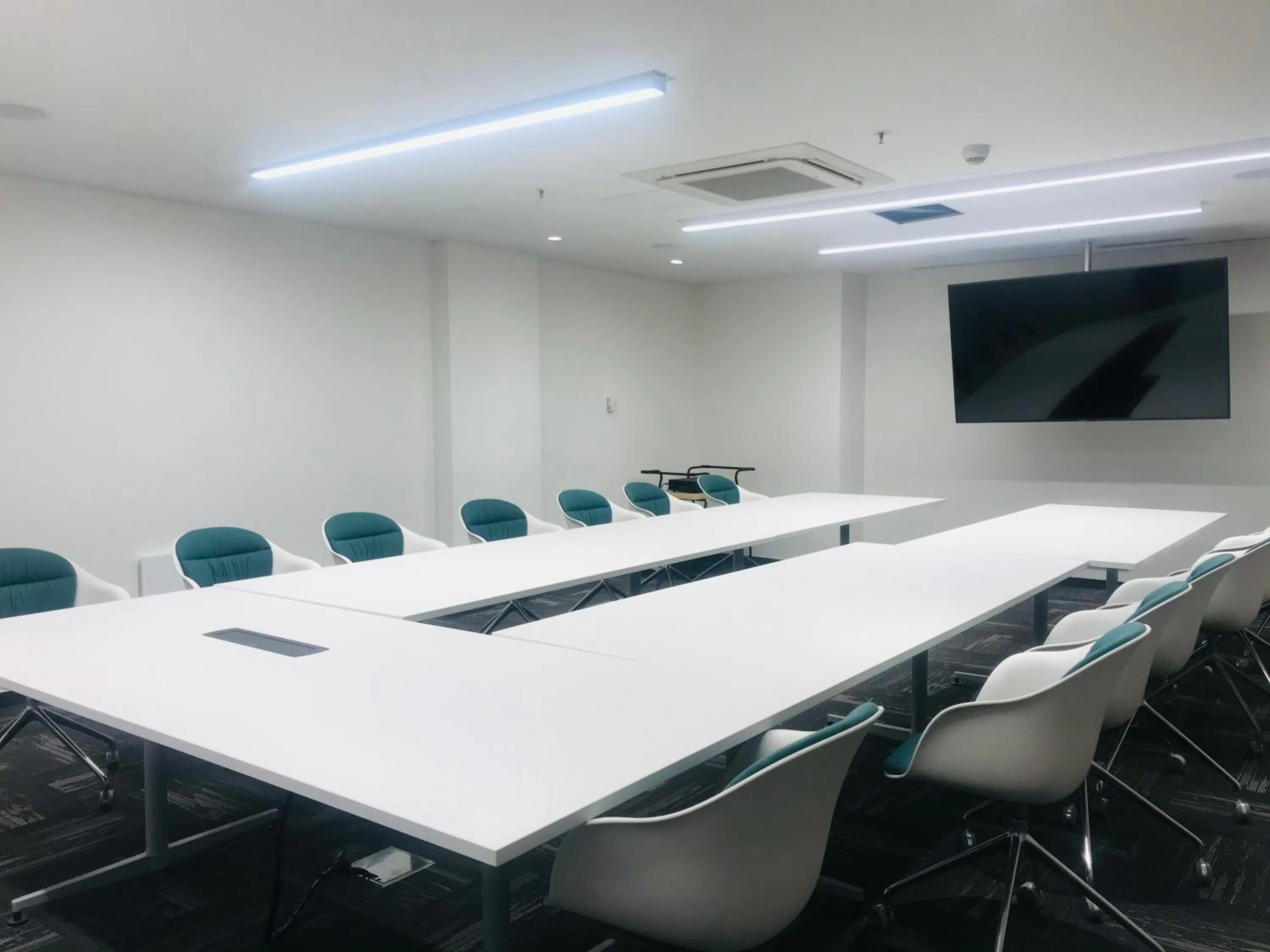 Business facilities in Cassa Luxury Homes