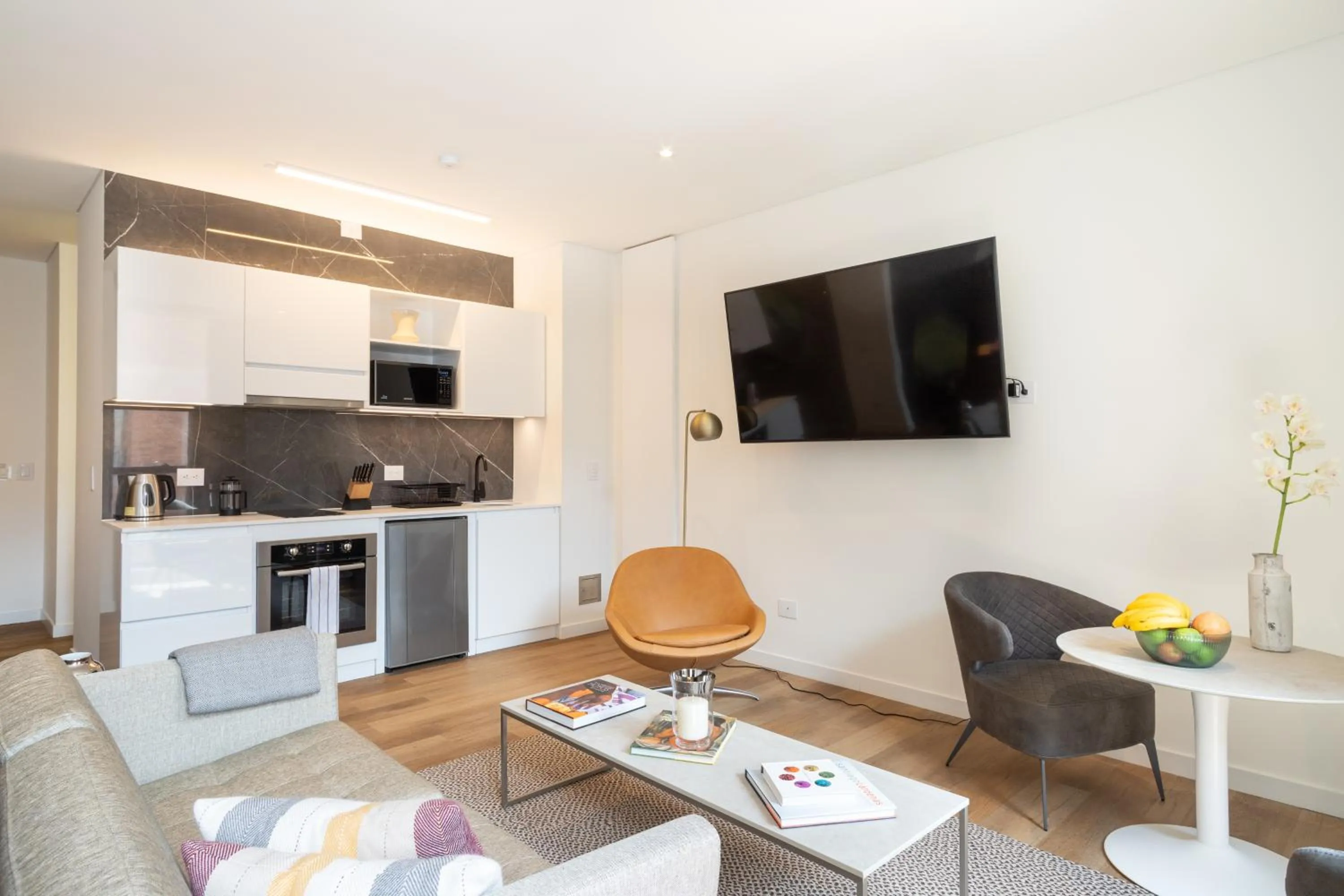 Kitchen or kitchenette in Cassa Luxury Homes