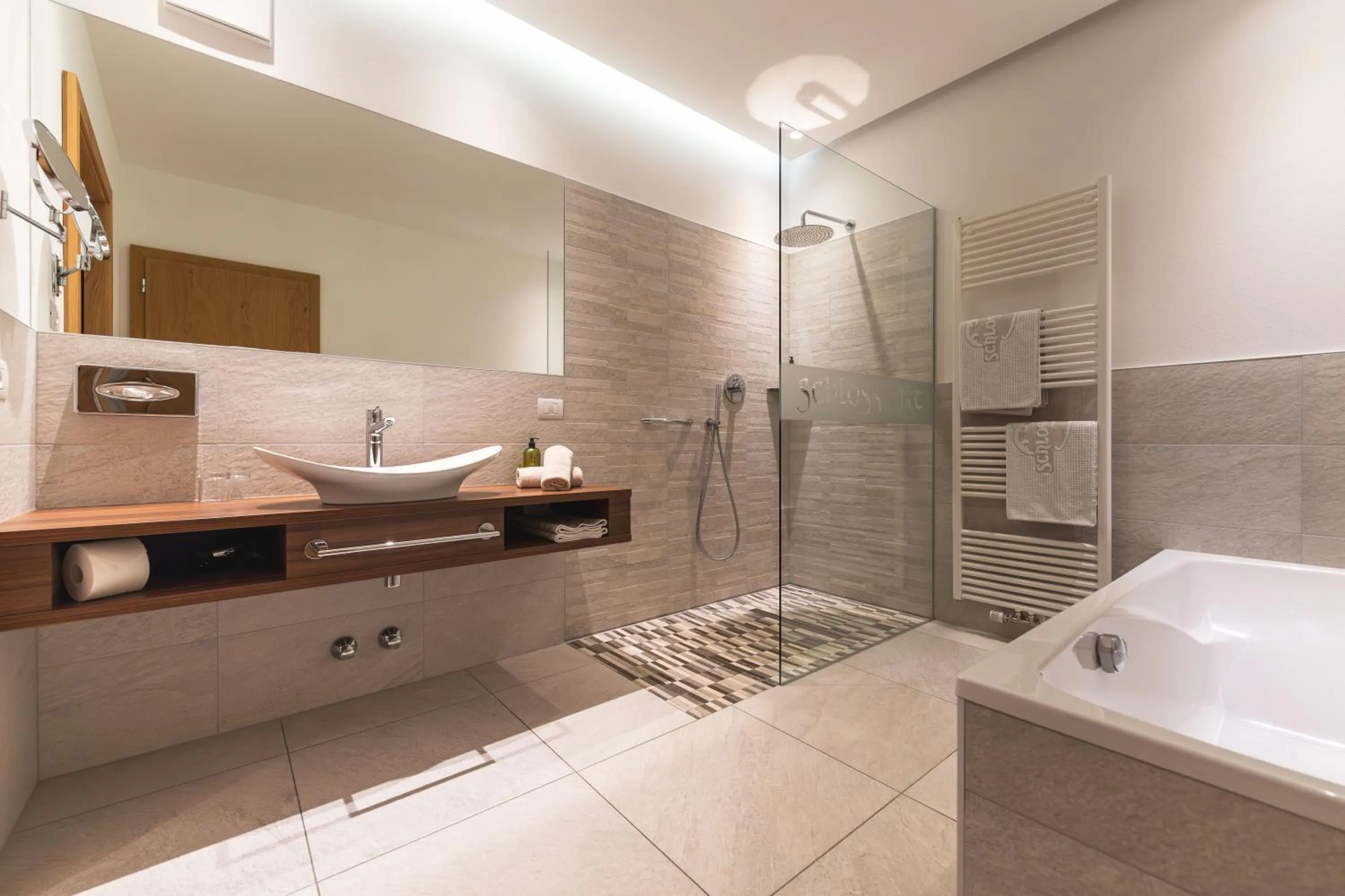 Bathroom in Hotel Schlosswirt