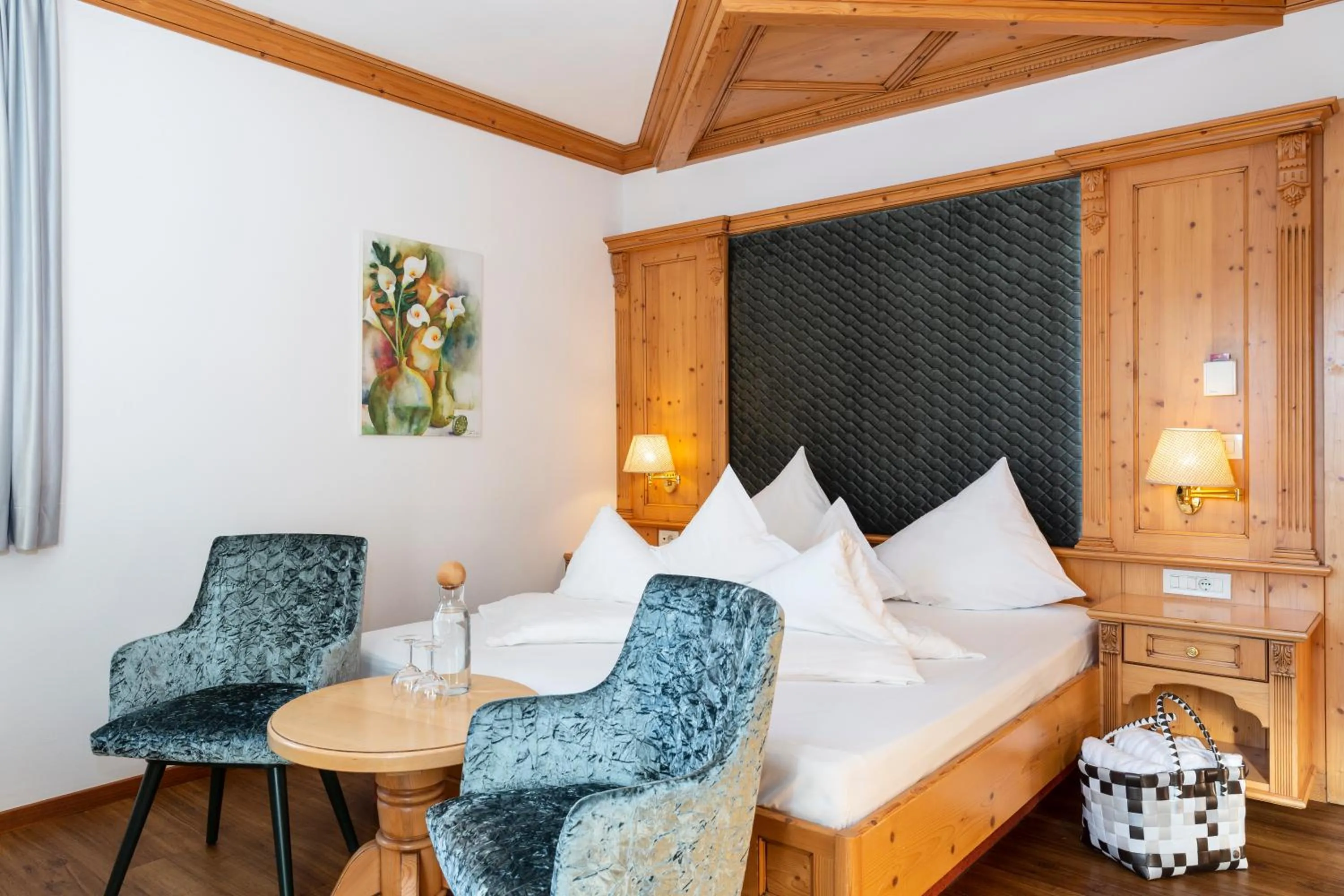 Photo of the whole room, Bed in Hotel Schlosswirt