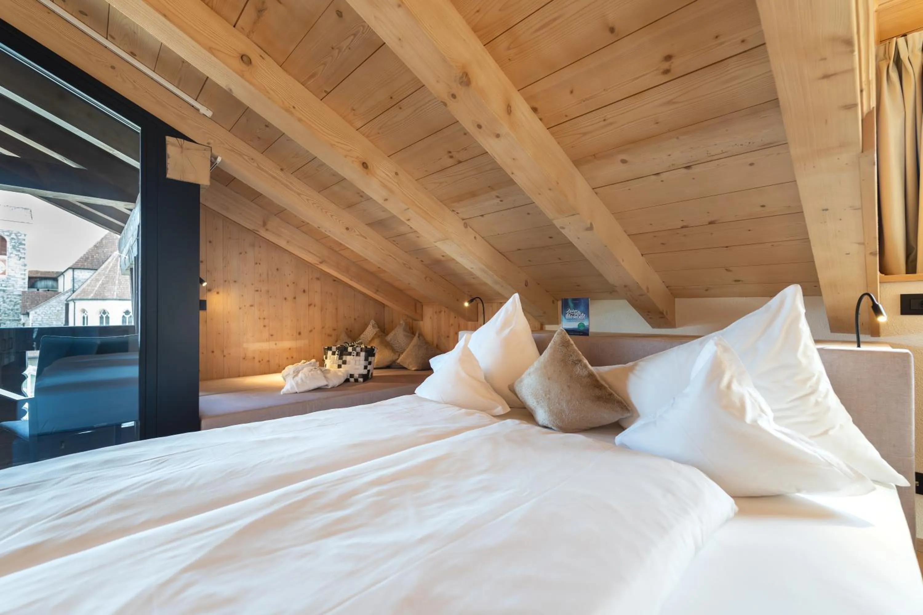 Bedroom, Bed in Hotel Schlosswirt