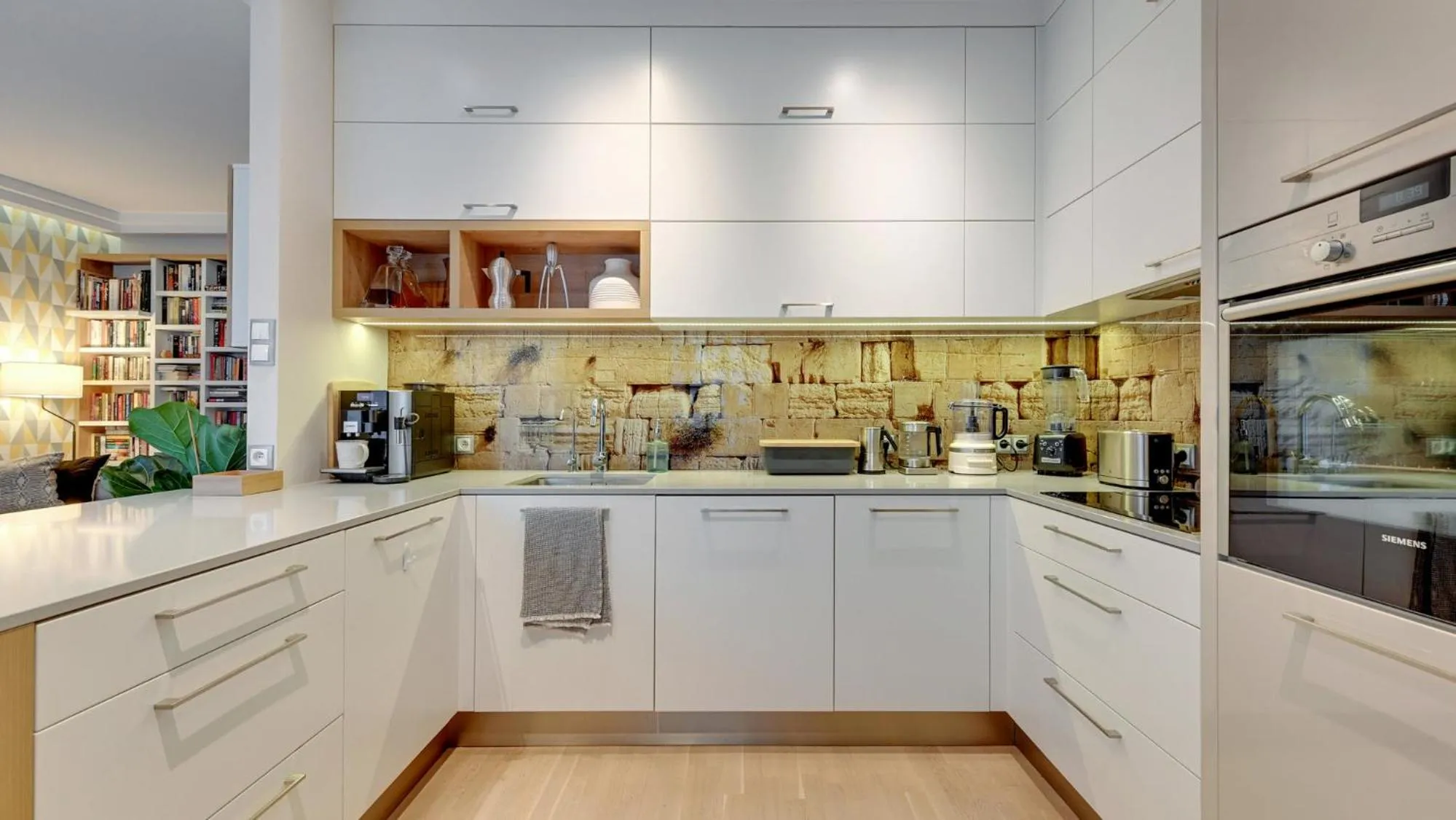 Kitchen or kitchenette in Dom & House - Old Town Tandeta