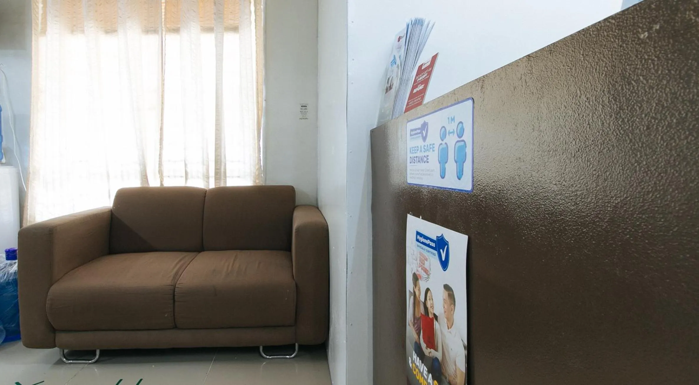 Lobby or reception in RedDoorz at Kassel Residences Parañaque