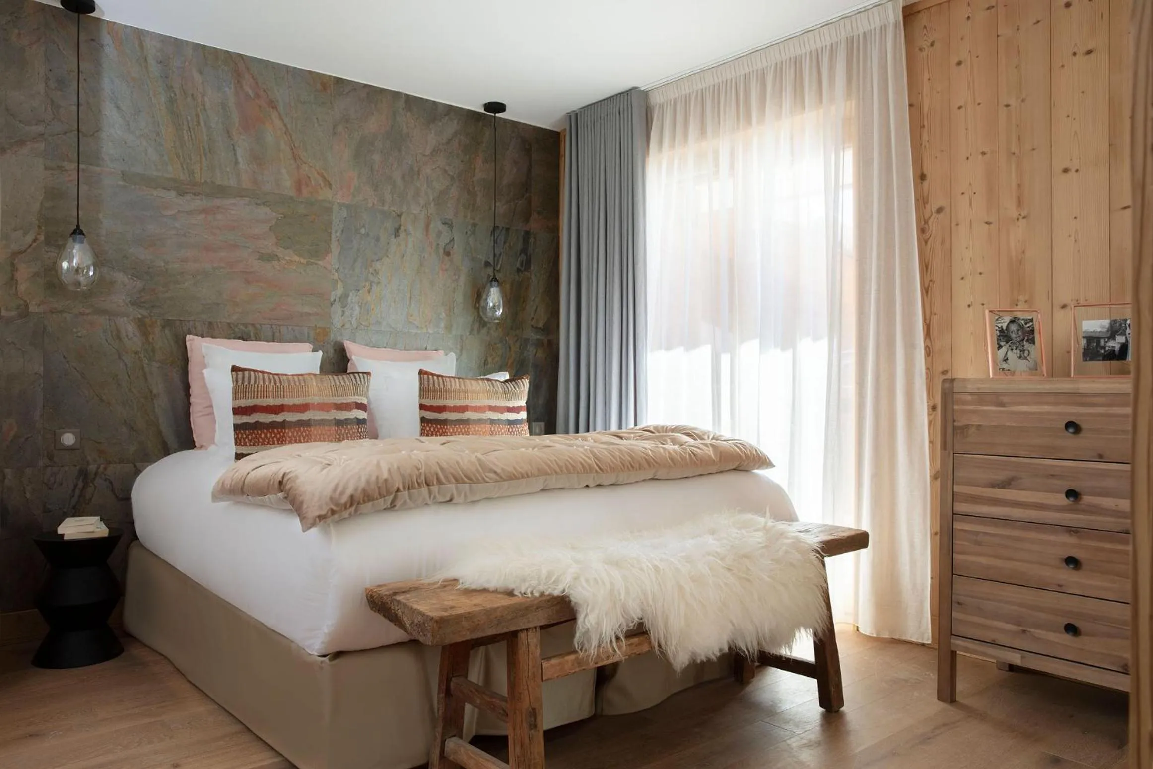 Bed in Grandes Rousses Hotel & Spa